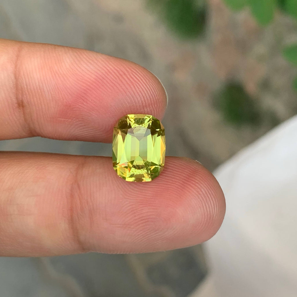 3.55 Carats Lemon Citrine Oval 