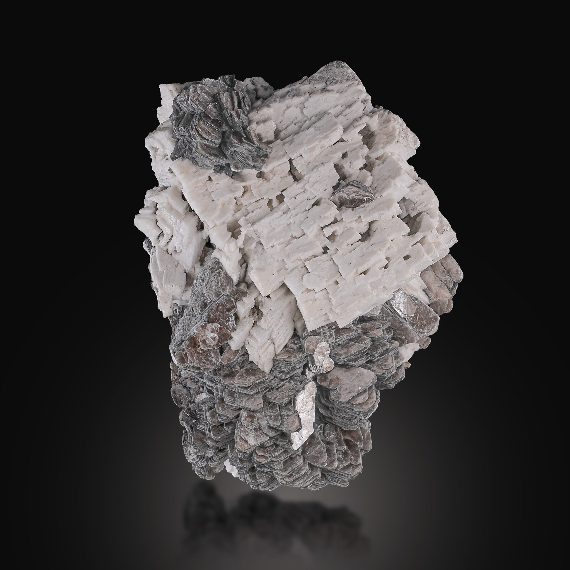 Muscovite on Feldspar