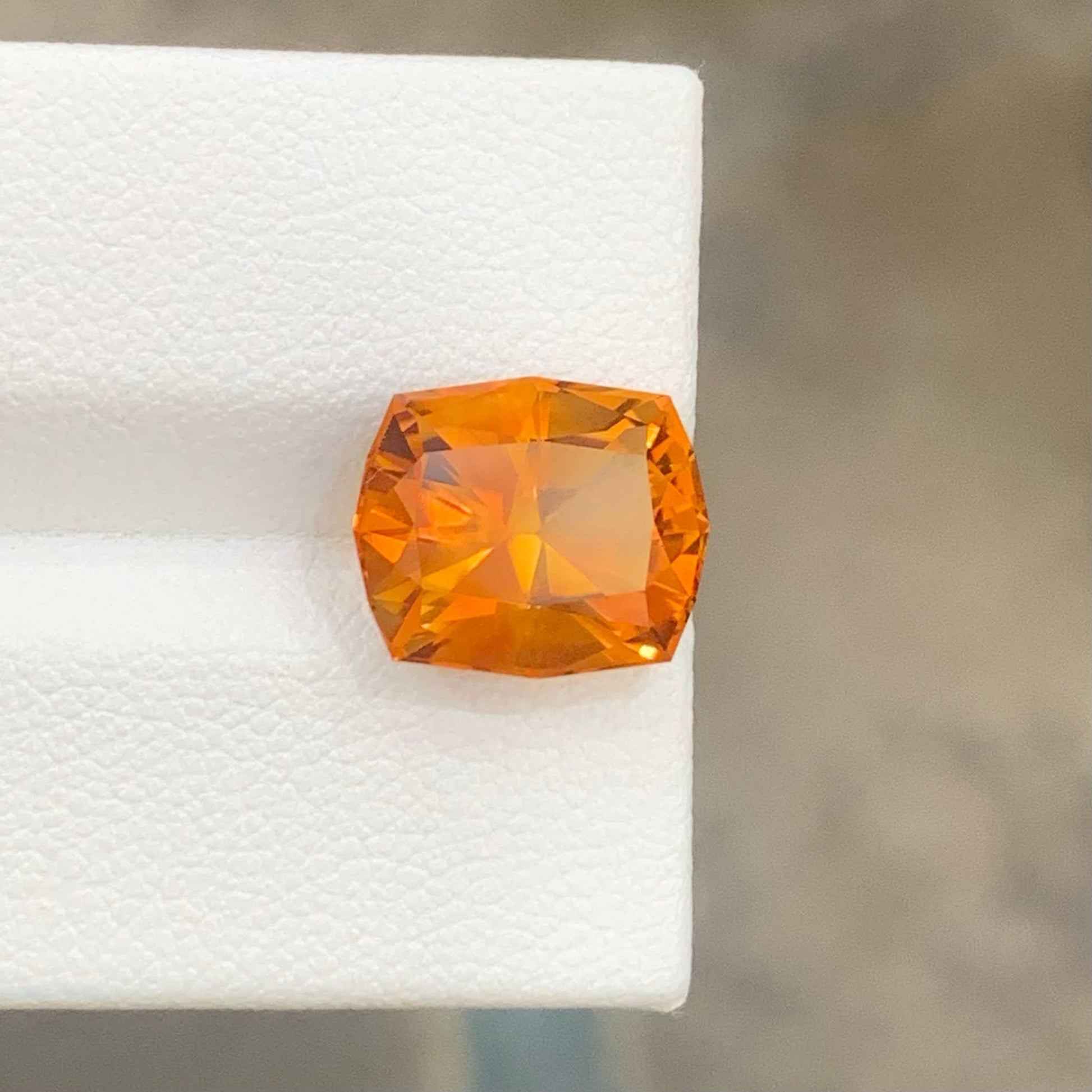 4.95 Carats Madeira Citrine Stone