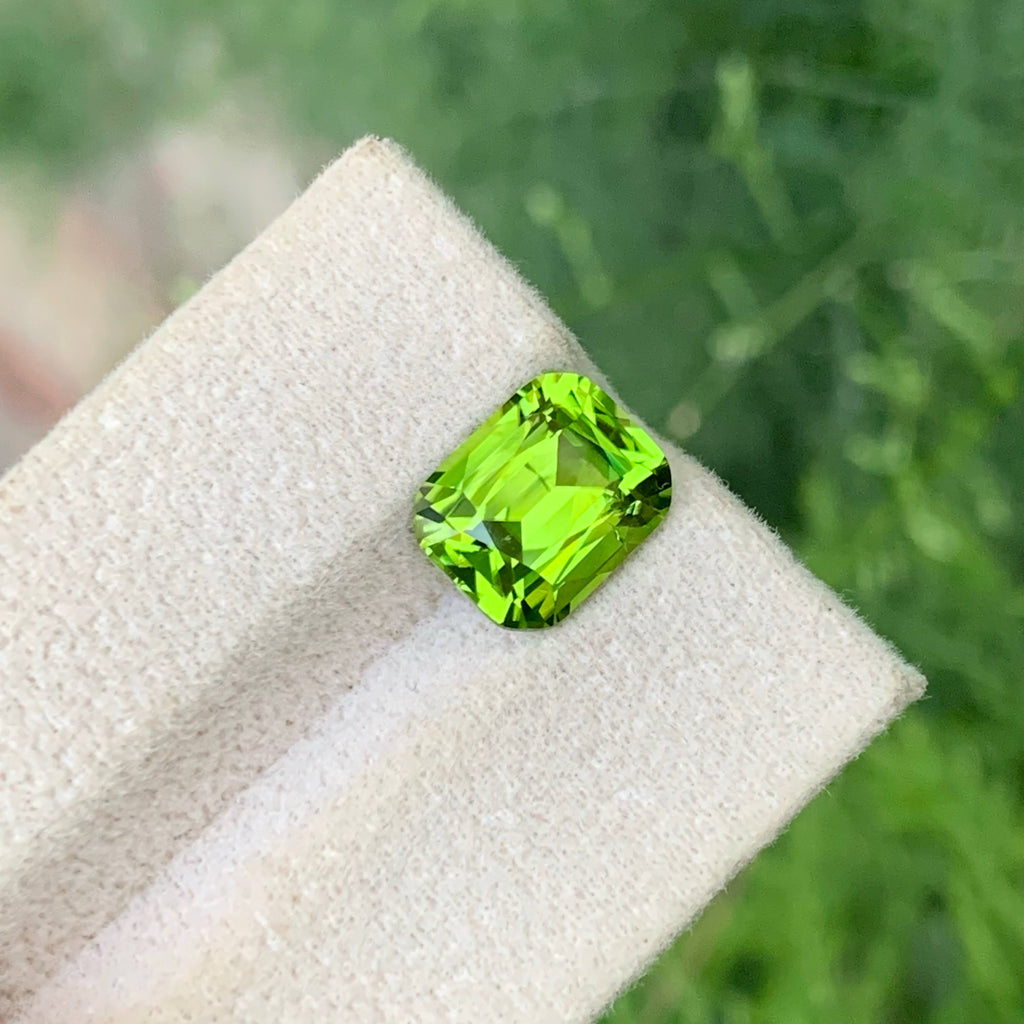 4.45 Carat Natural Loose Apple Green Peridot Cushion Cut from Pakistan Gemstone