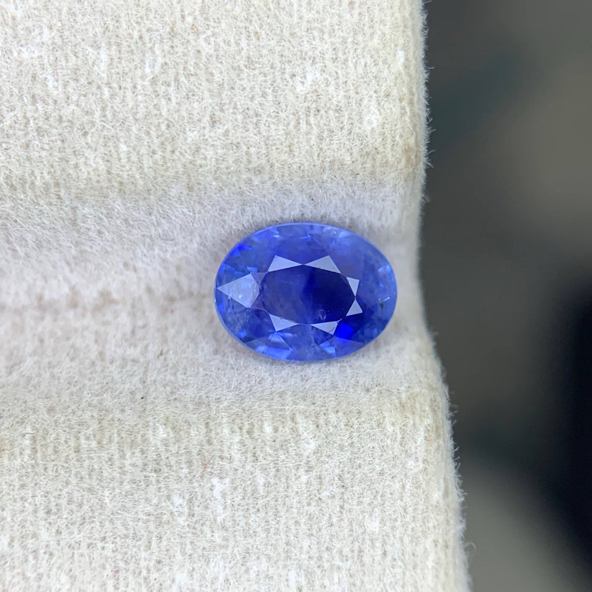 0.85 Carat Natural Loose Blue Color Sapphire Oval Cut Sri Lankan Gemstone