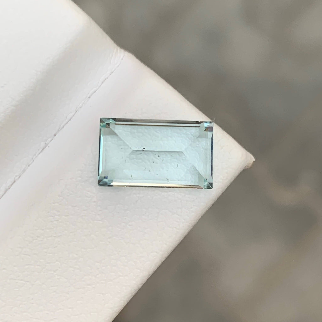3.05 Carat Natural Loose Light Blue Color Aquamarine Baguette Cut Gemstone