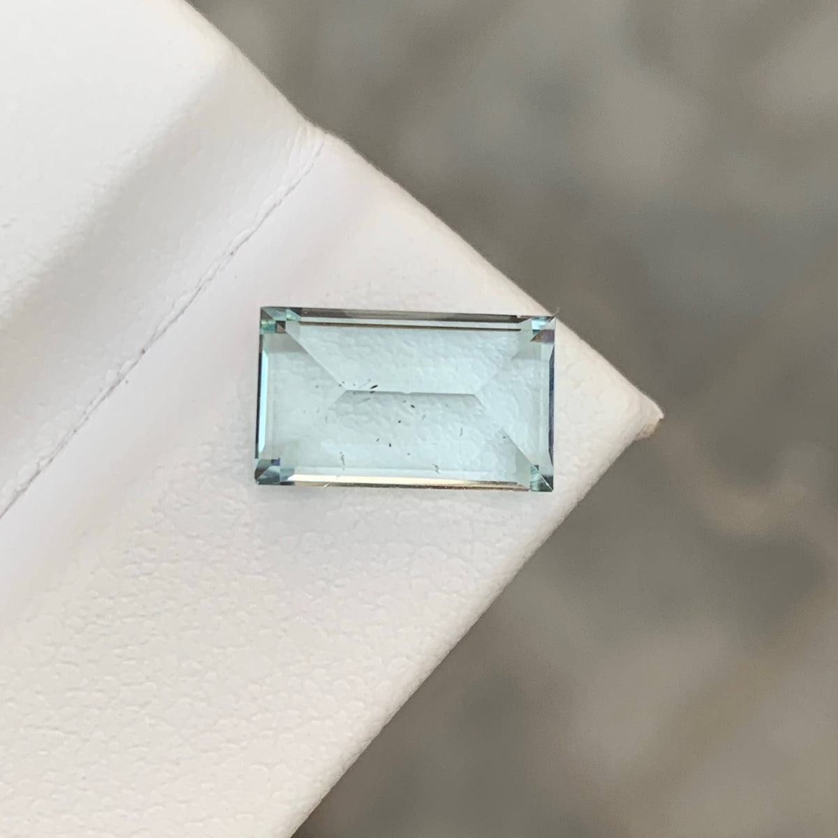 3.05 Carat Natural Loose Light Blue Color Aquamarine Baguette Cut Gemstone