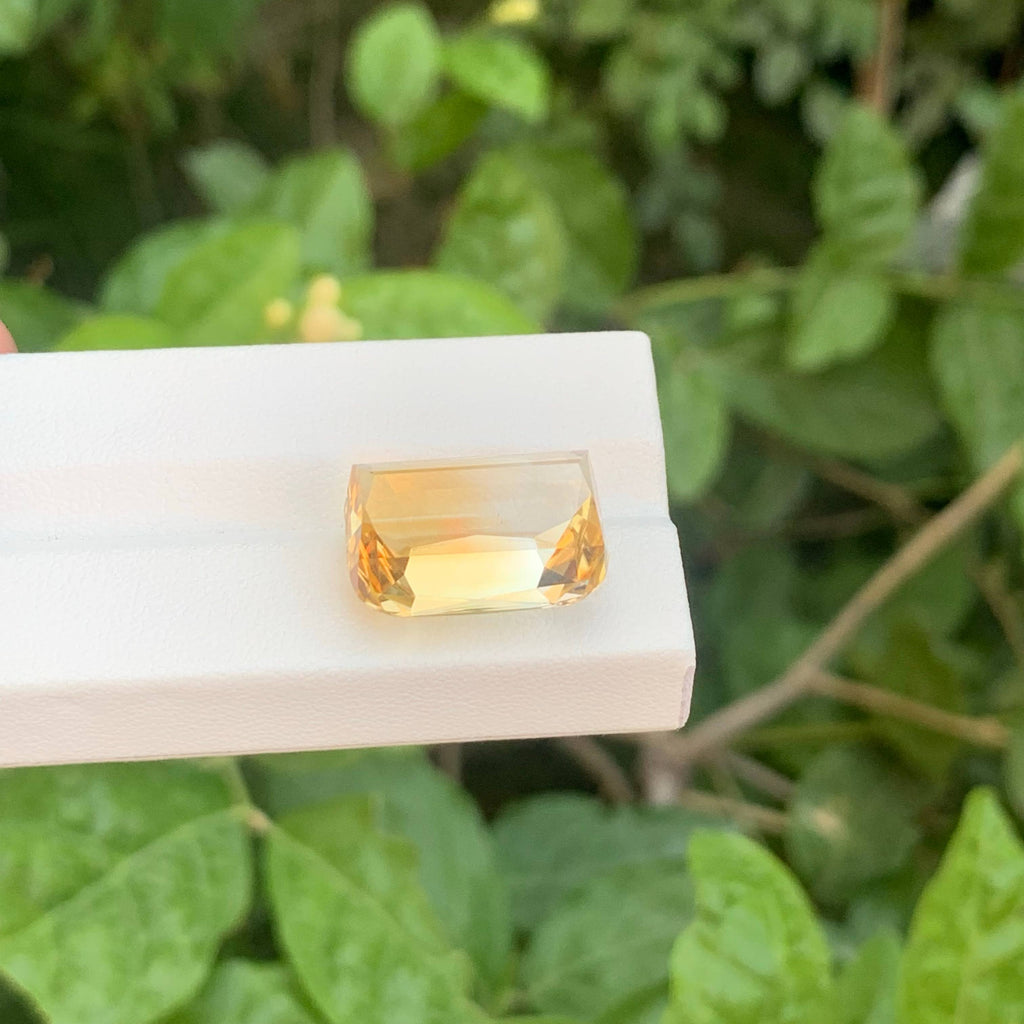 19.50 Carats Golden Bicolor Citrine