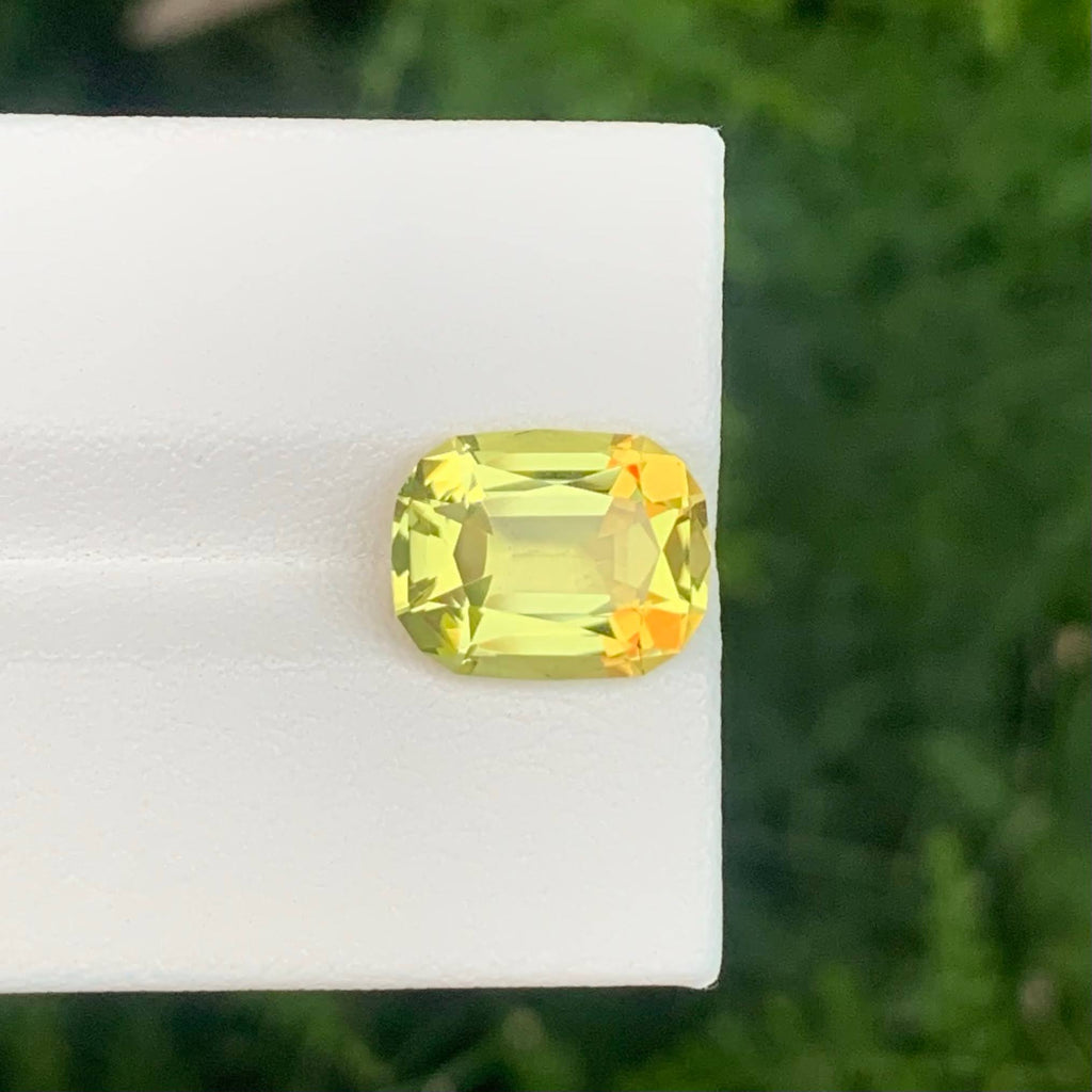 3.55 Carats Lemon Citrine Oval 