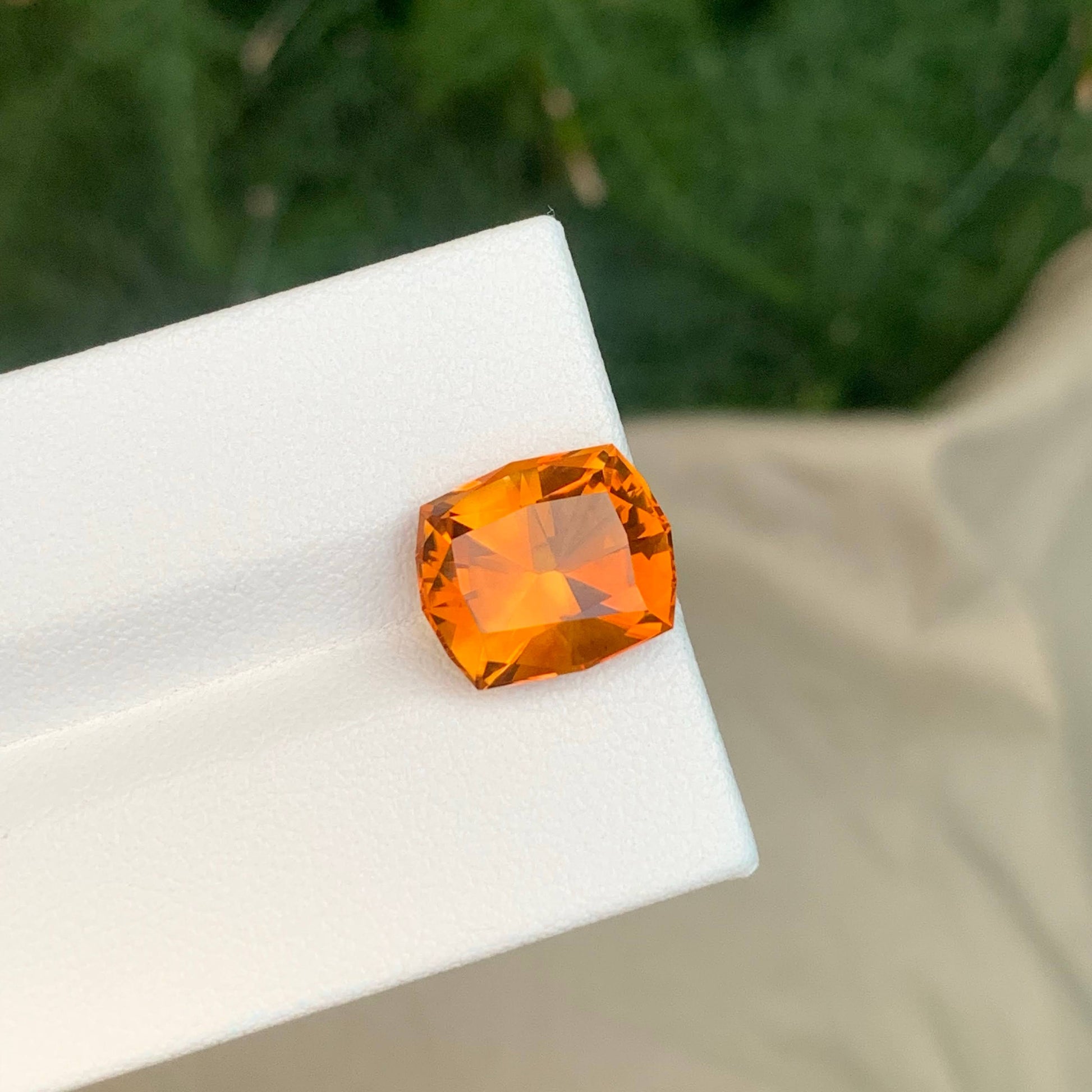4.95 Carats Madeira Citrine Stone
