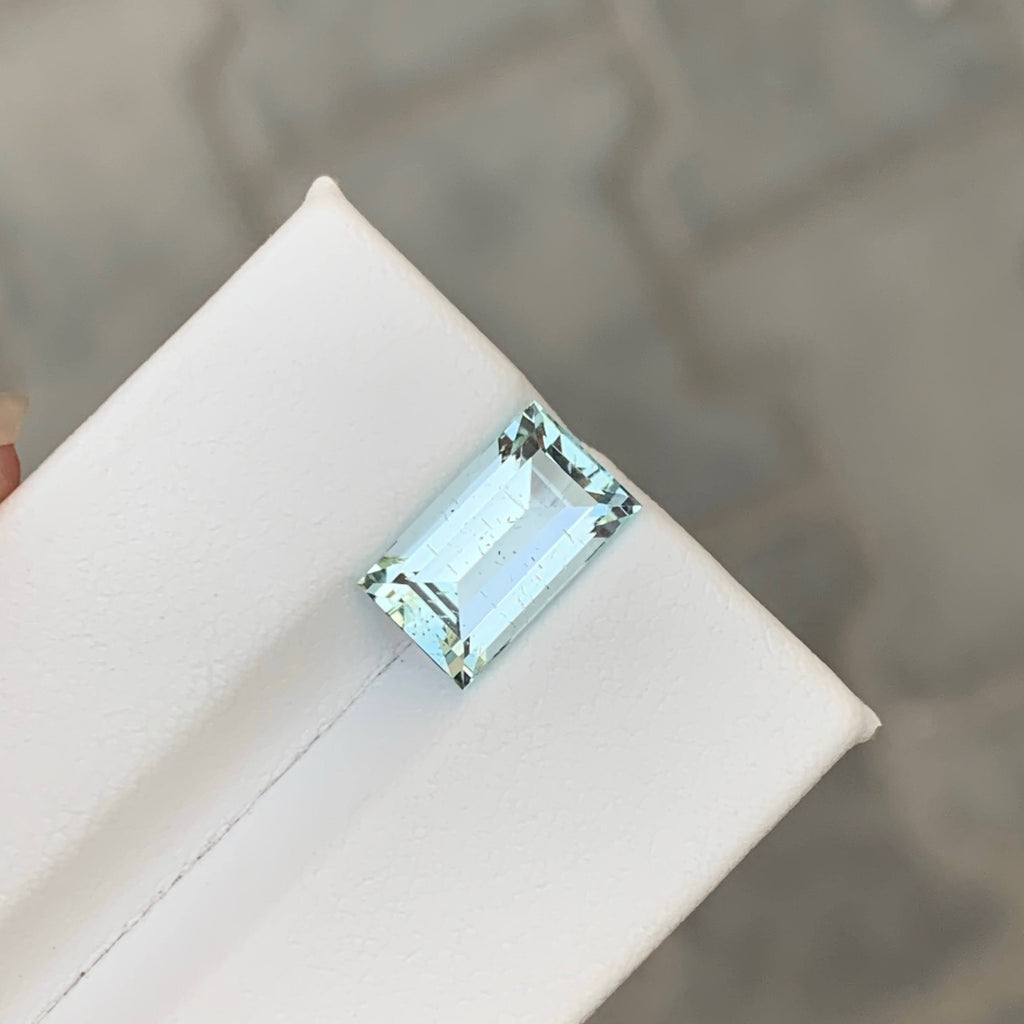 3.05 Carat Natural Loose Light Blue Color Aquamarine Baguette Cut Gemstone