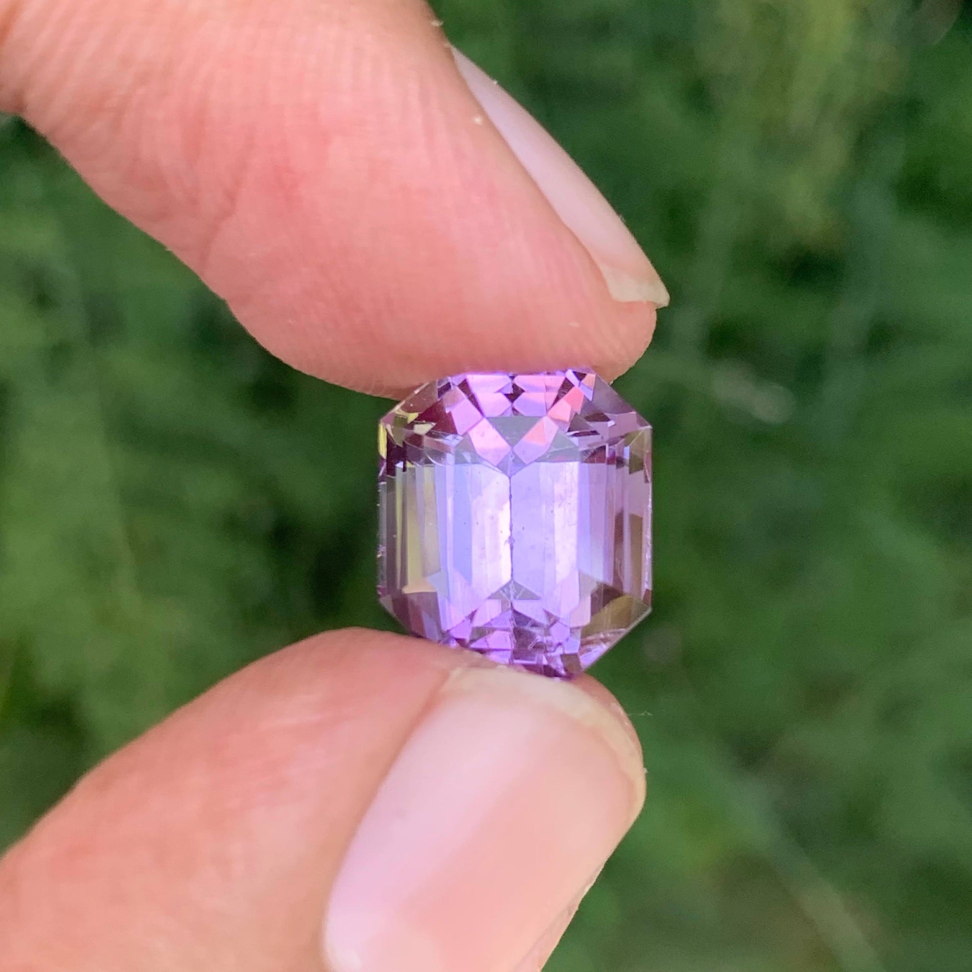 6.95 Carat Purple Amethyst Gem