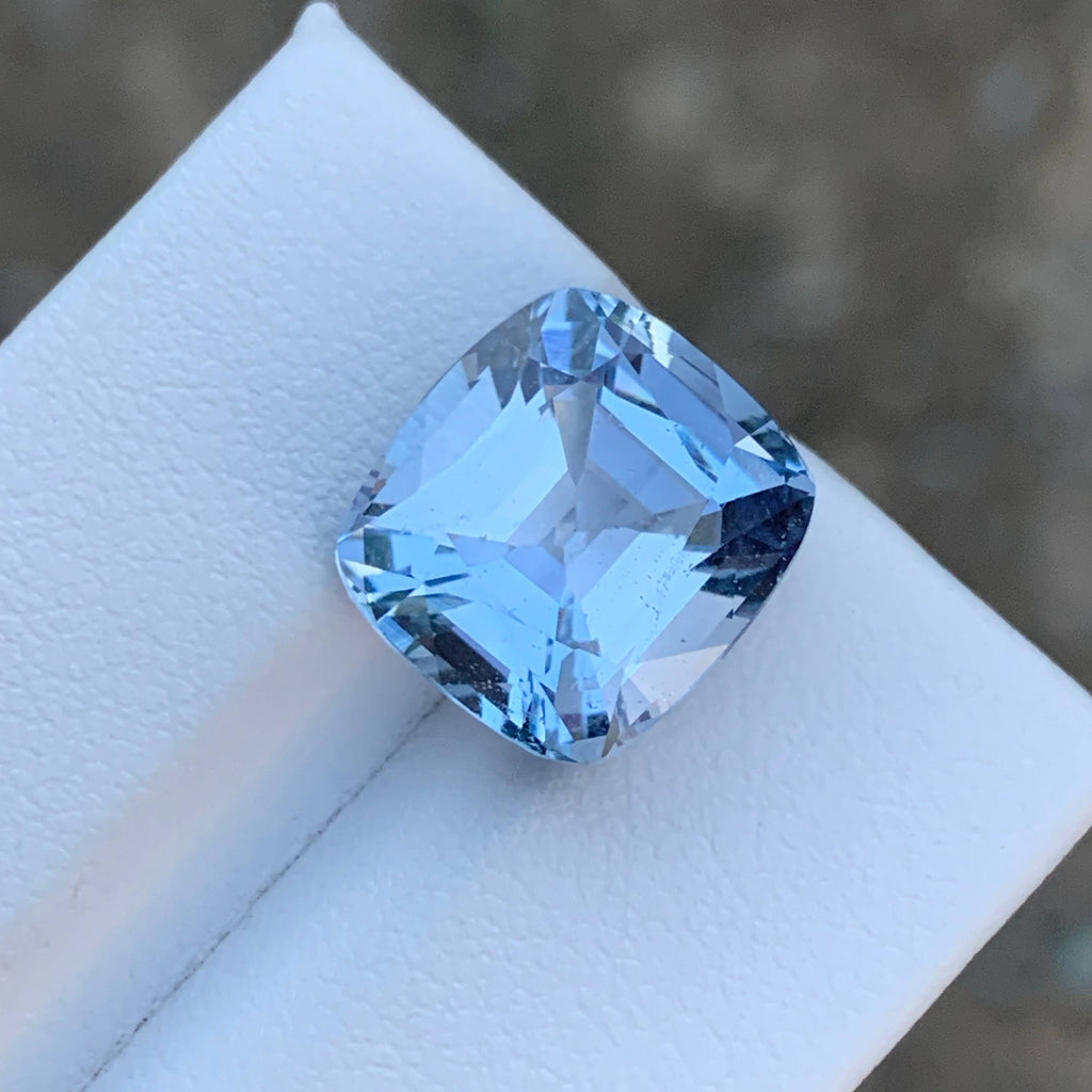 7.00 Carat Natural Aquamarine Goshenite Cushion Cut Gemstone From Pakistan