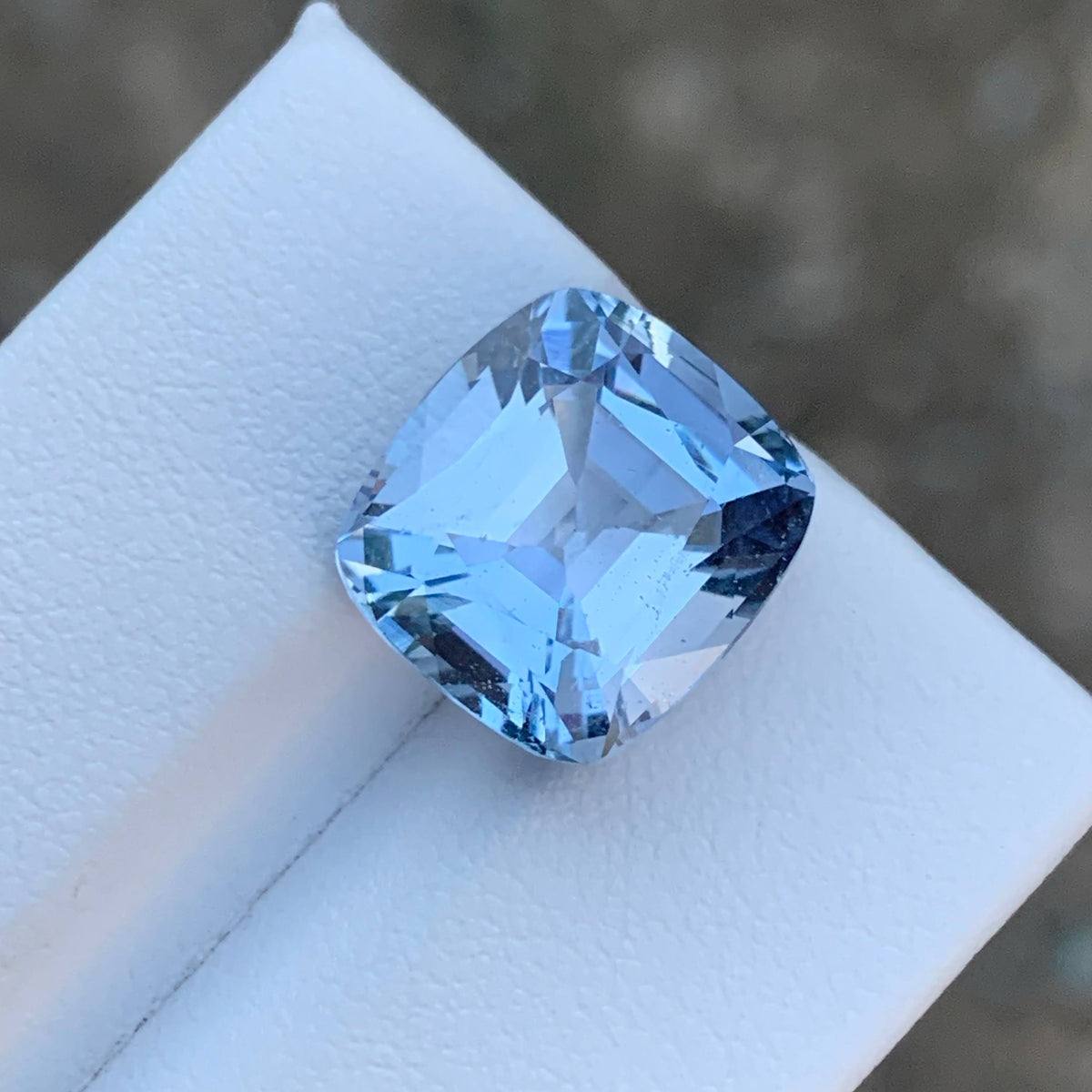 7.00 Carat Natural Aquamarine Goshenite Cushion Cut Gemstone From Pakistan