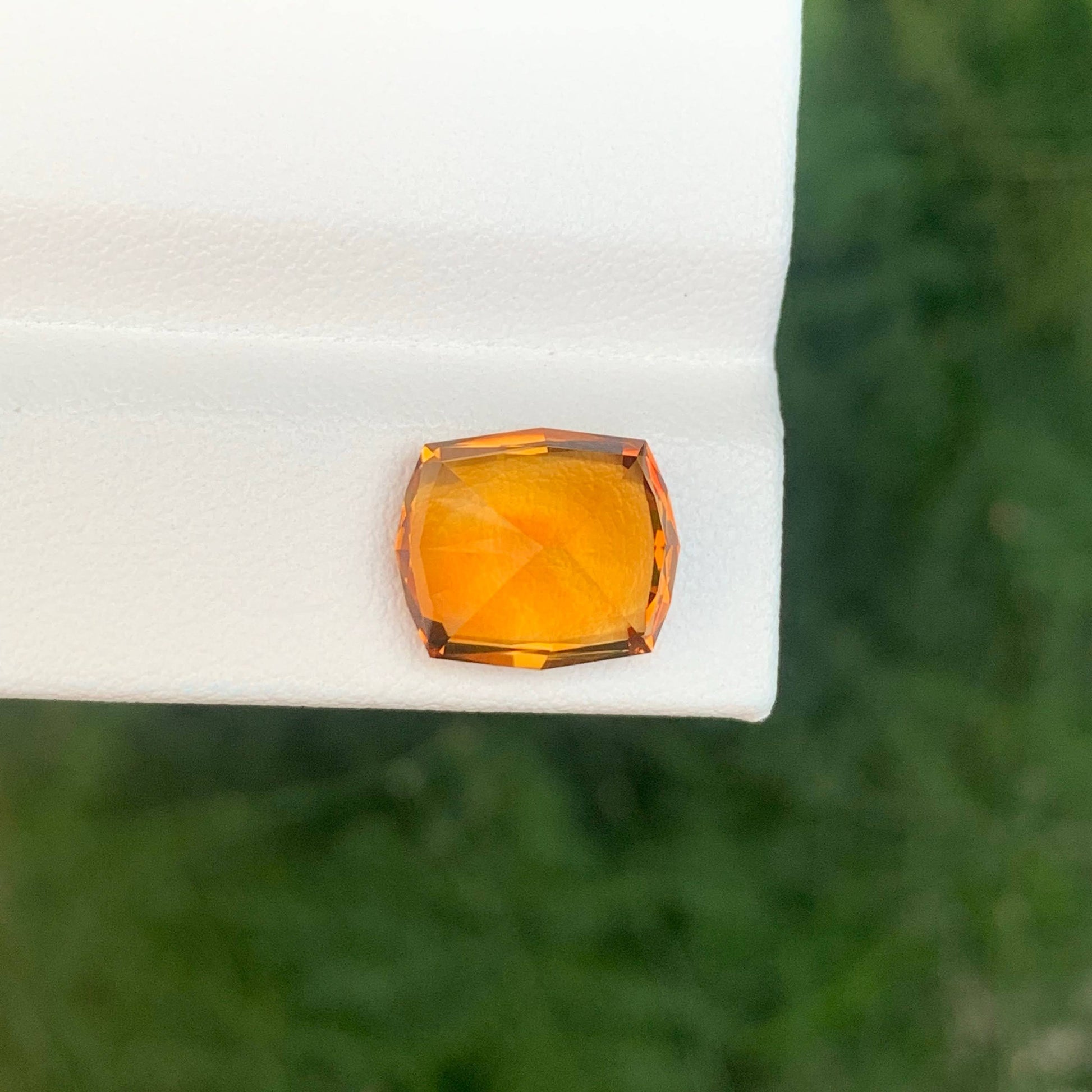 4.95 Carats Madeira Citrine Stone