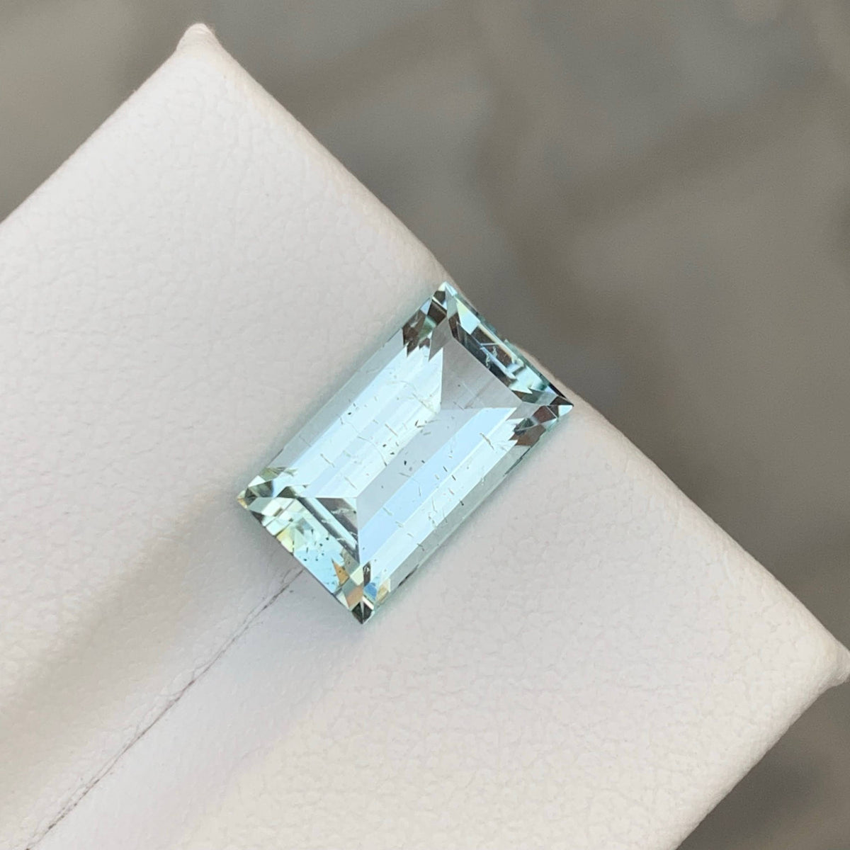 3.05 Carat Natural Loose Light Blue Color Aquamarine Baguette Cut Gemstone