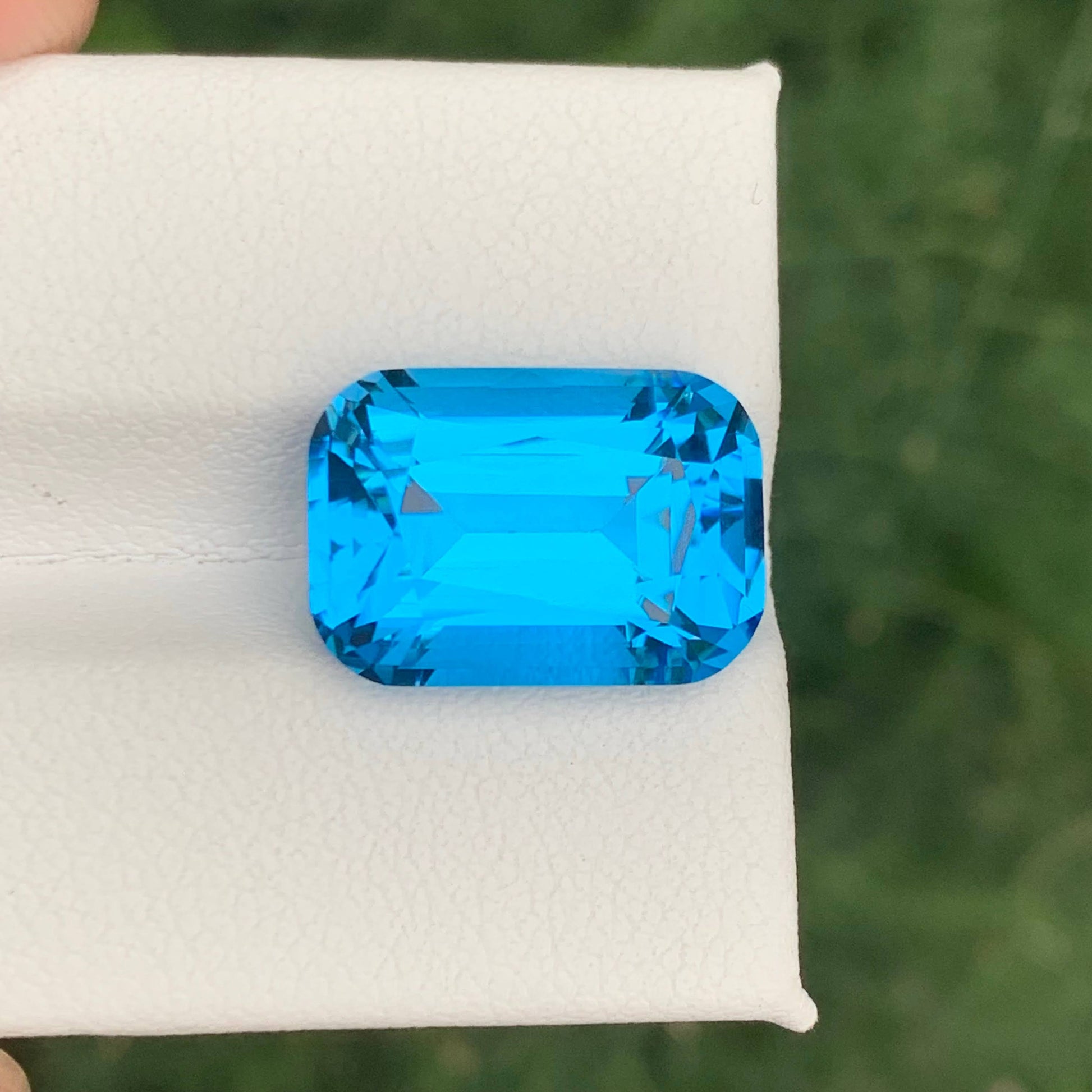 12.55 Carats Neon Blue Topaz