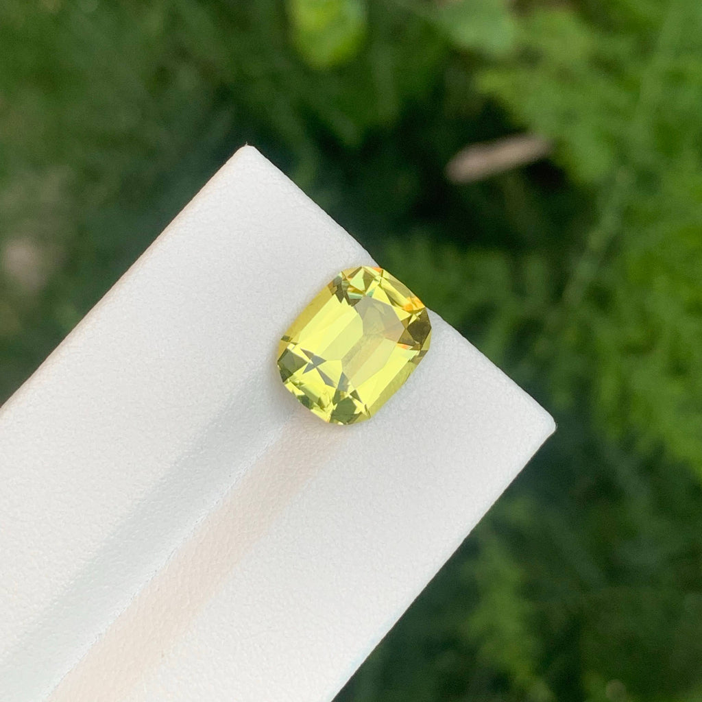 3.55 Carats Lemon Citrine Oval 