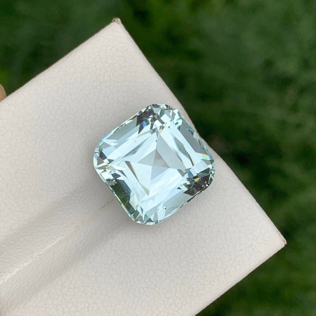 10.05 Carats Light Blue Aquamarine