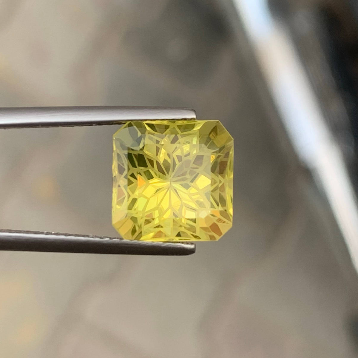 6-25-carat-fancy-lemon-citrine-asscher-cut-africa-vvs-untreated-shop-now