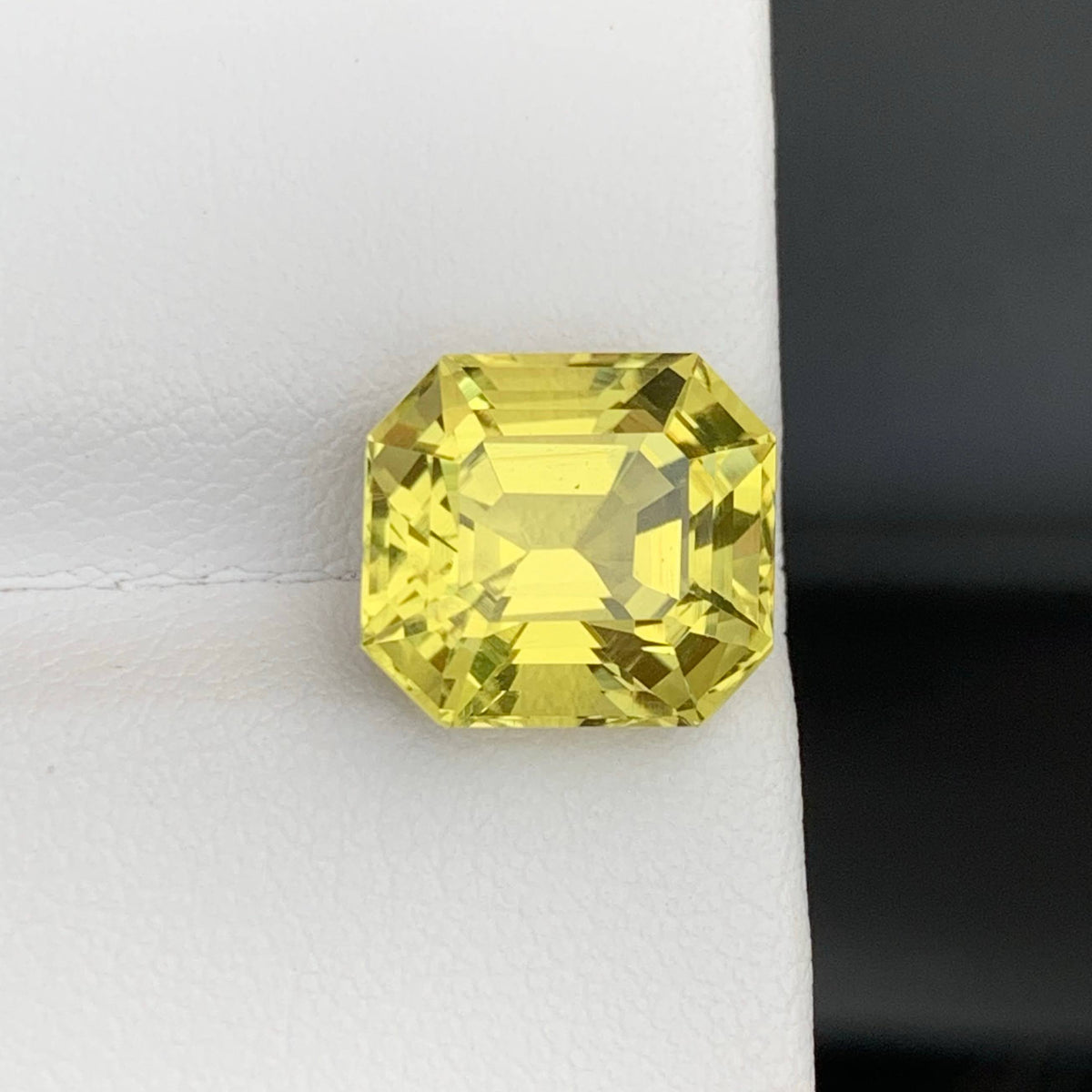 6.60 Ct Lemon Citrine Emerald Cut