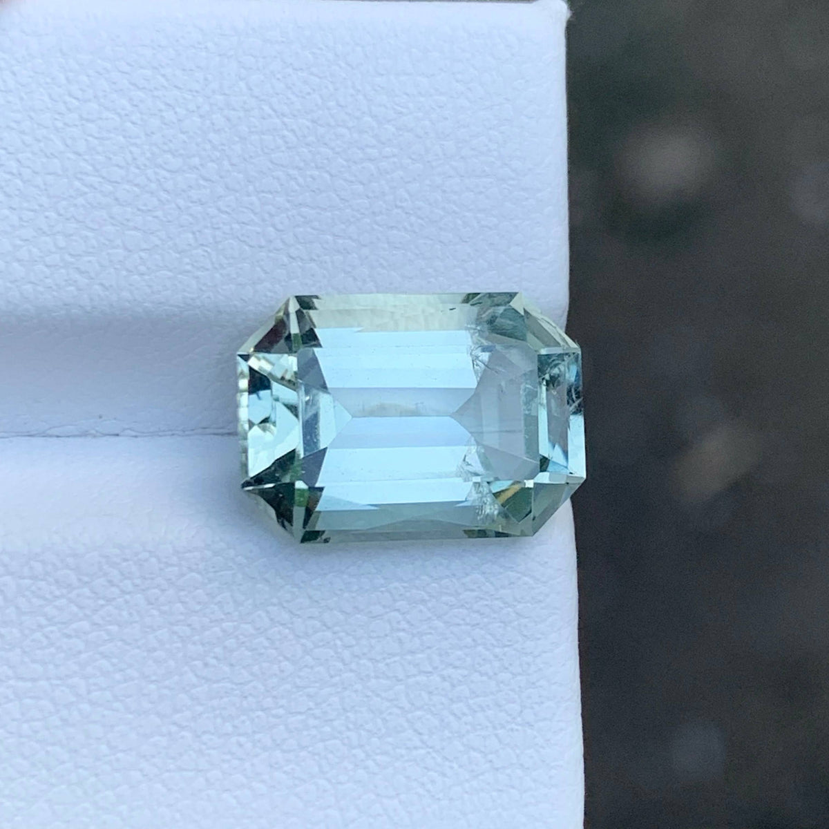 5-60-carat-green-color-amethyst-cushion-cut-african-vvs-untreated-shop-now