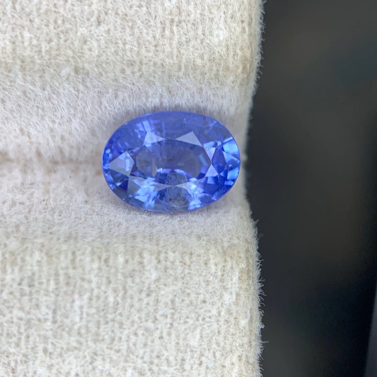 1.00 Carat Natural Loose Blue Color Sapphire Stone Oval Cut Sri Lankan Gemstone