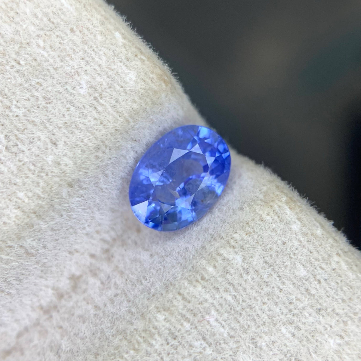 1.00 Carat Natural Loose Blue Color Sapphire Stone Oval Cut Sri Lankan Gemstone