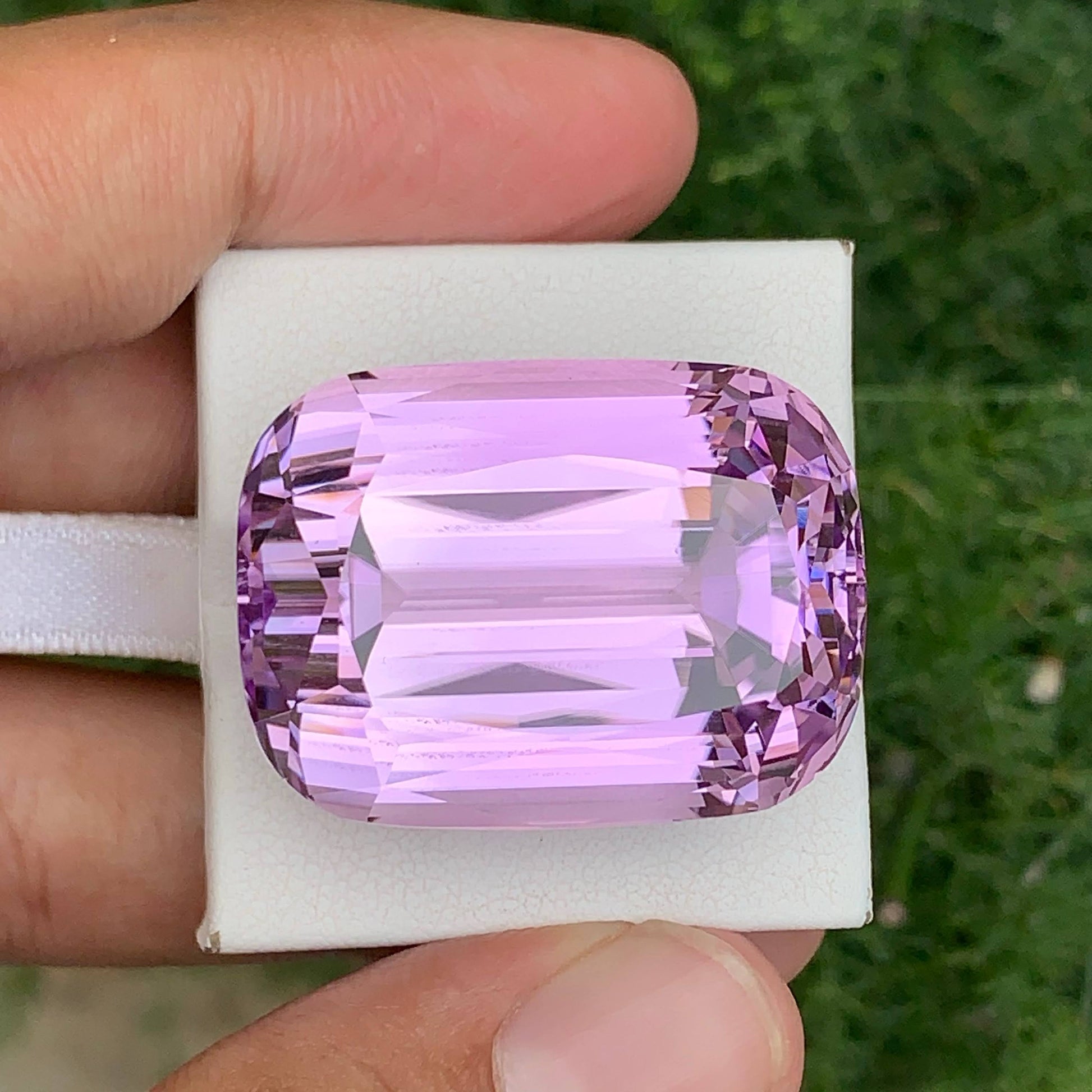 113.75 Carat Natural Pink Kunzite
