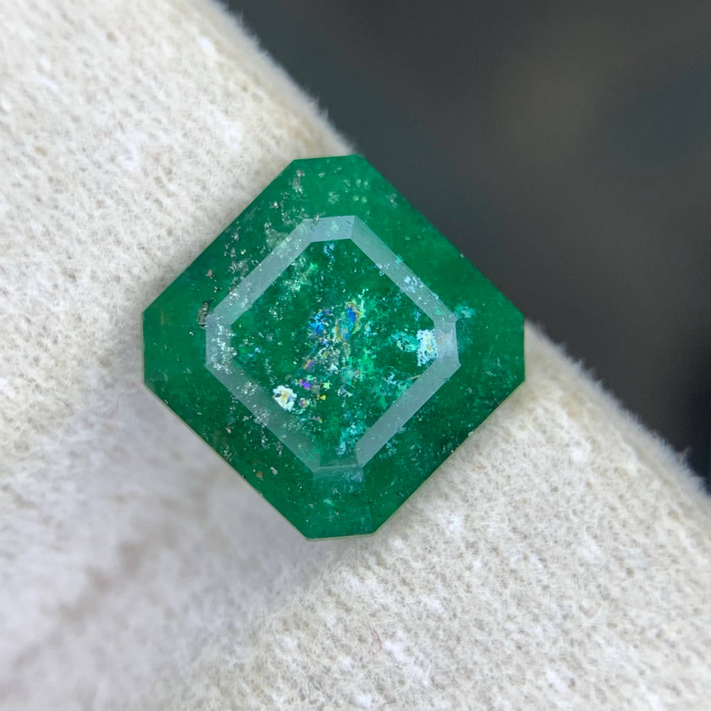 2.45 Carat Green Emerald Asscher Cut Pakistan Gemstone