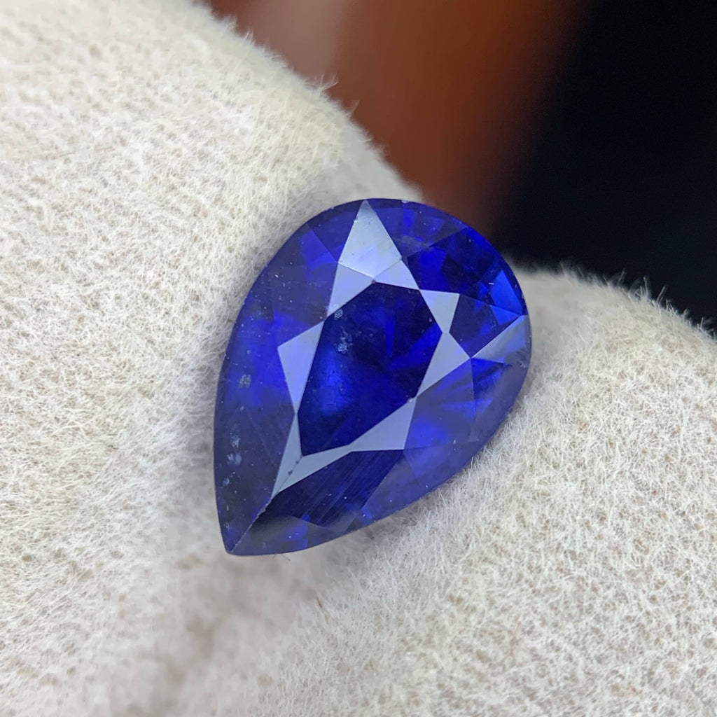 2.30 Ct Natural Royal Blue Sapphire Pear