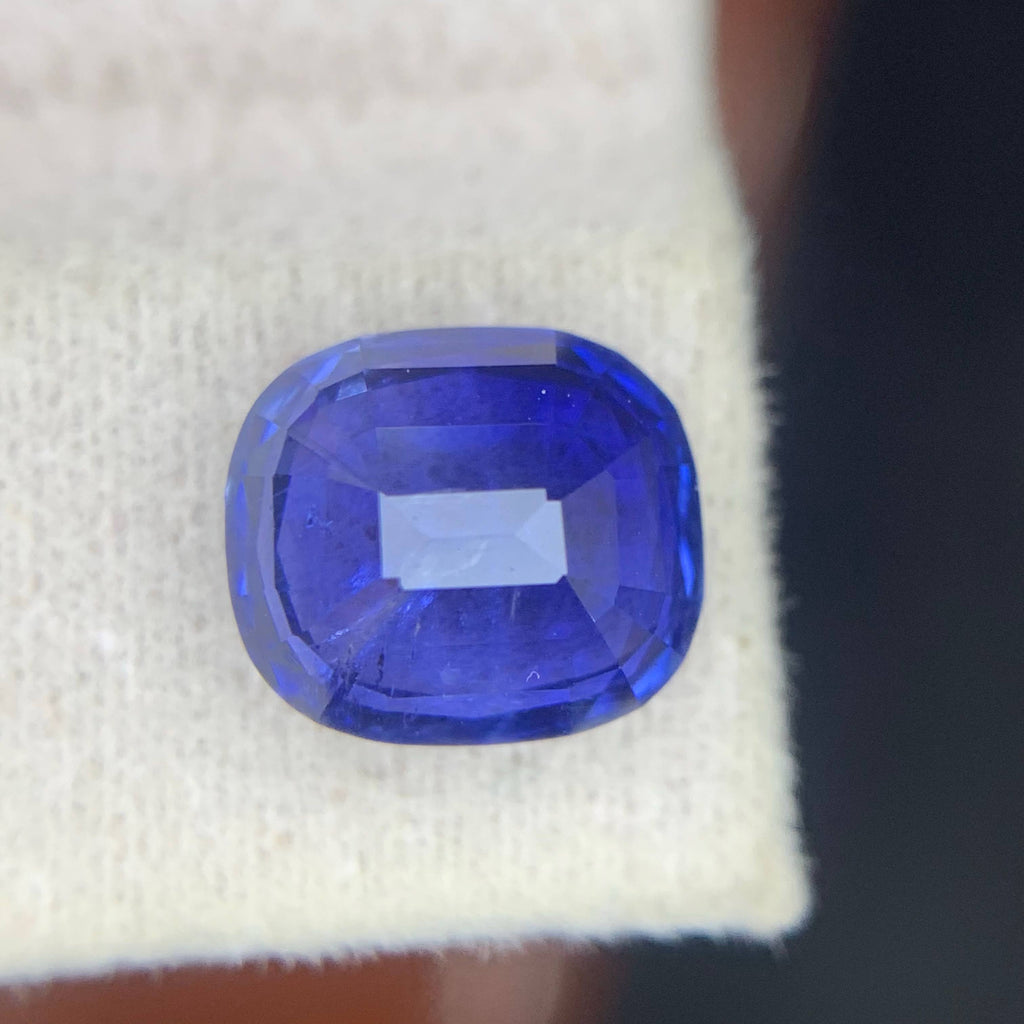 3Ct Fine Quality Blue Sapphire Cushion Cut