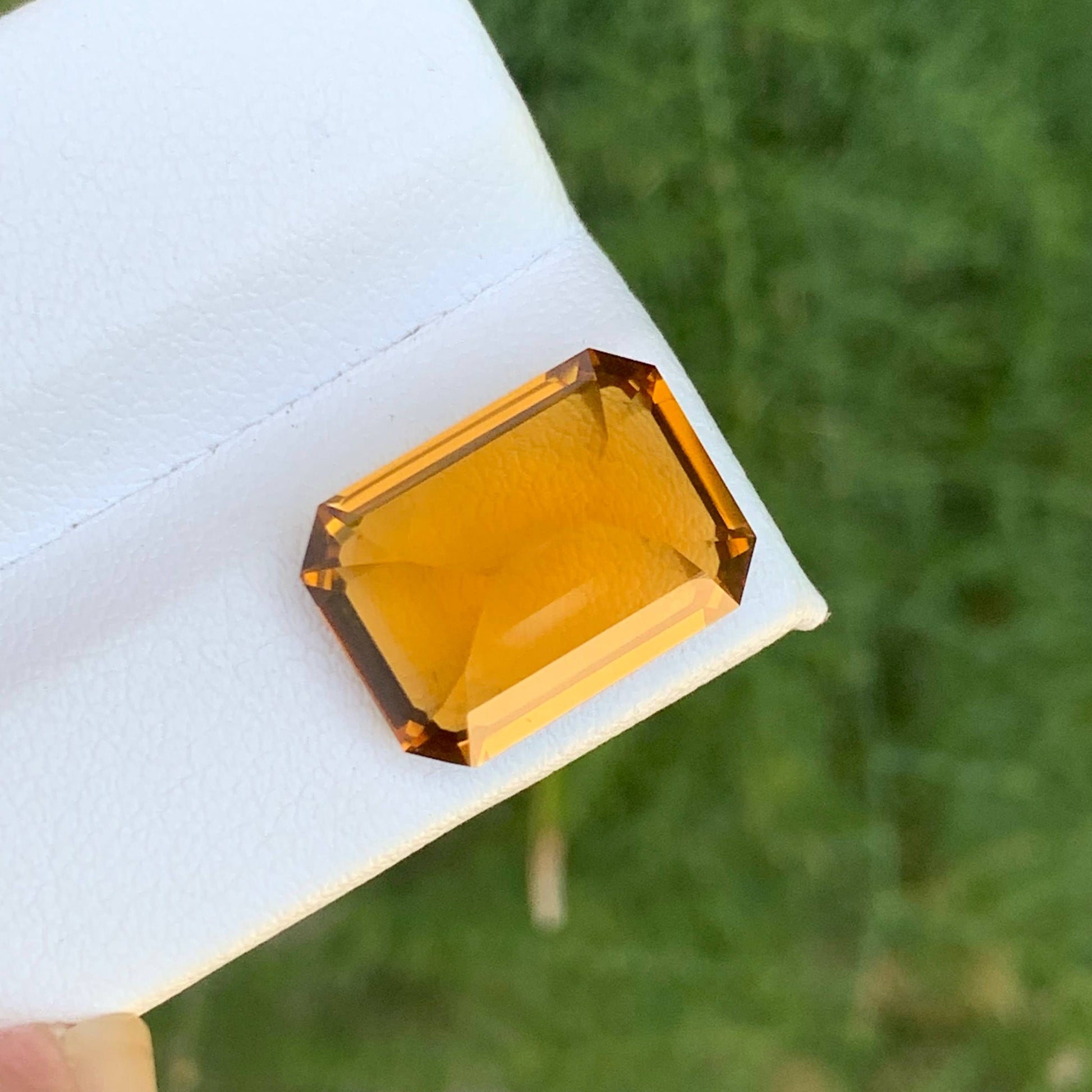 9.15 Carats Honey Color Citrine