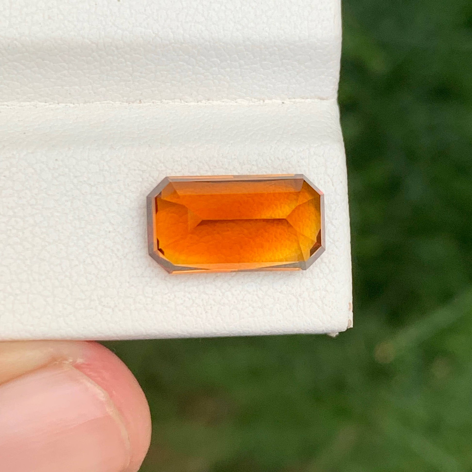 4.00 Carats Madeira Citrine Stone