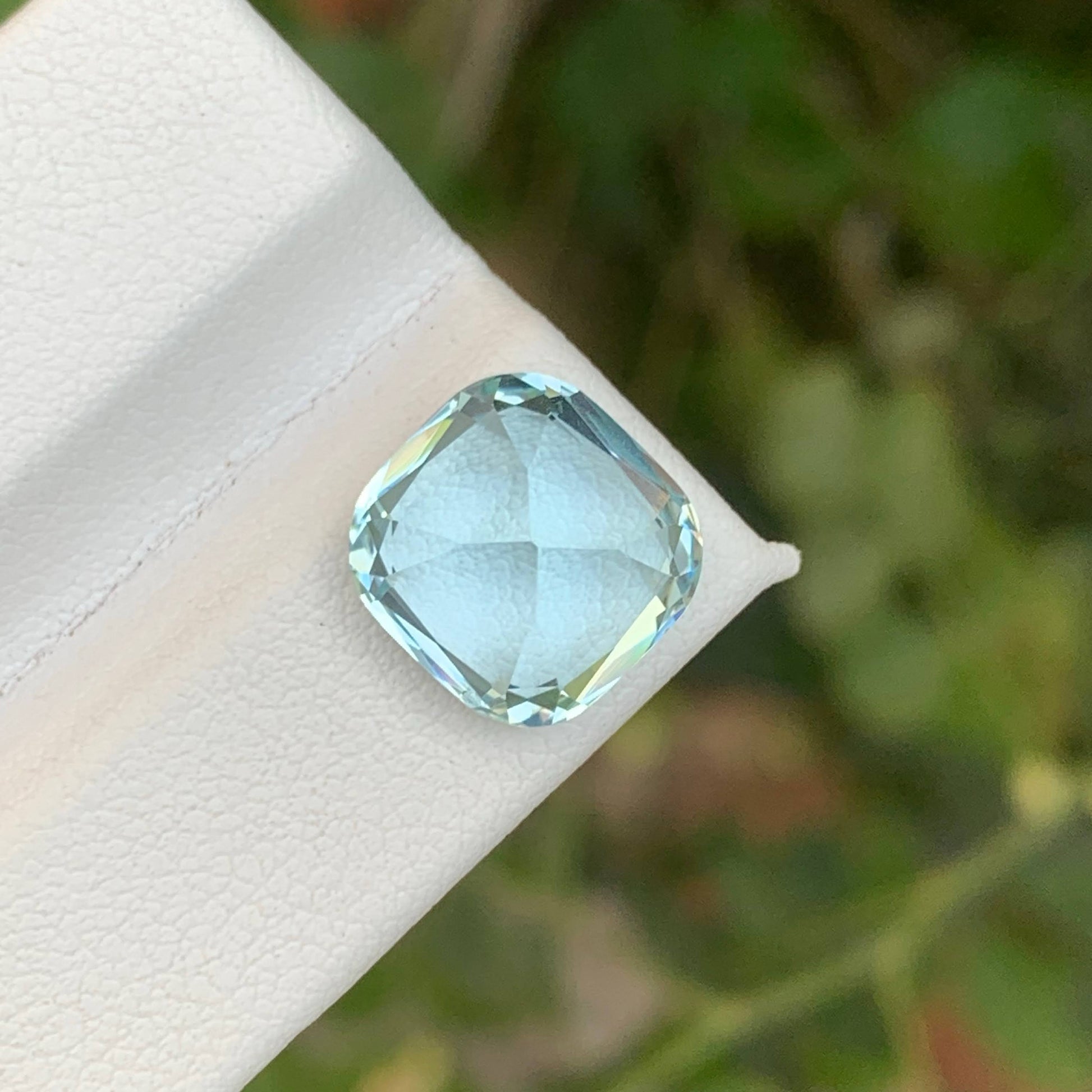 6.25 Carats Light Blue Aquamarine 