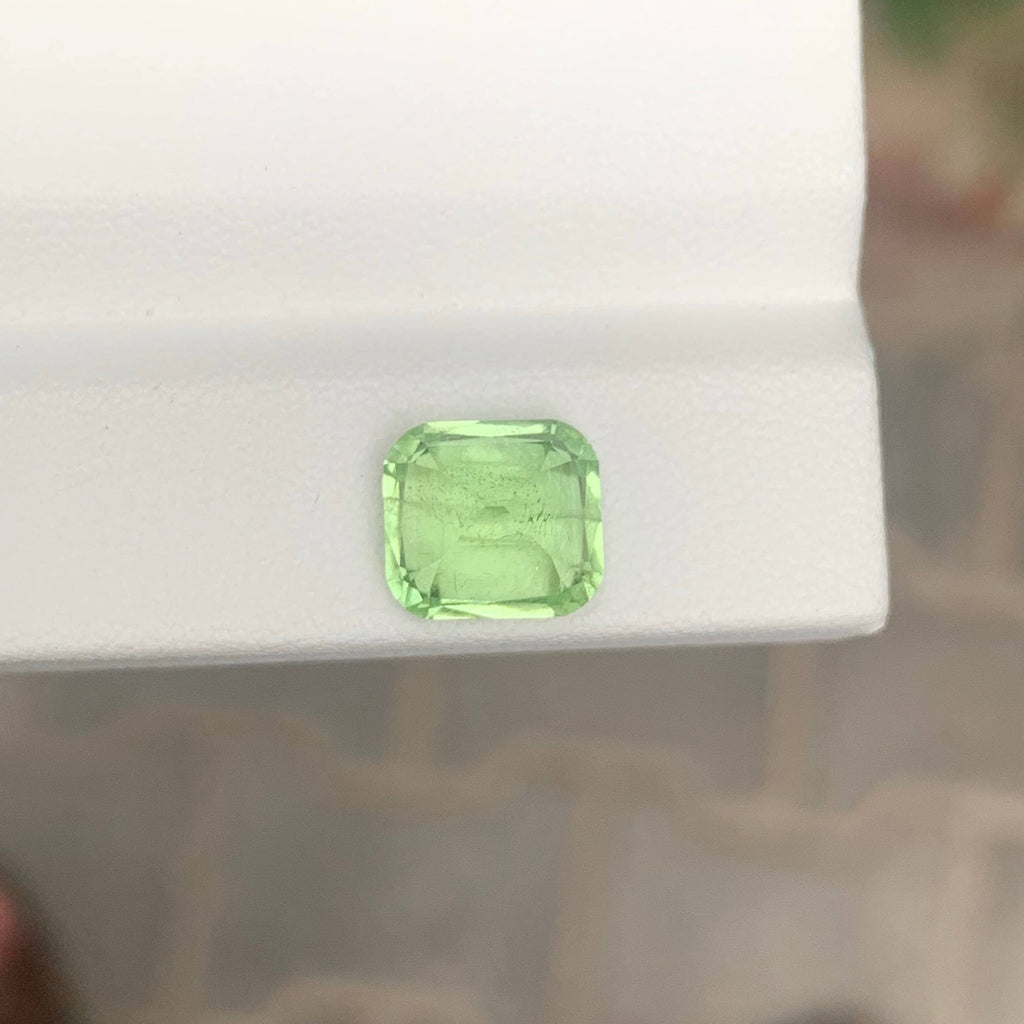 4.00 Carat Natural Loose Green Peridot Stone Cushion Cut Pakistani Gemstone