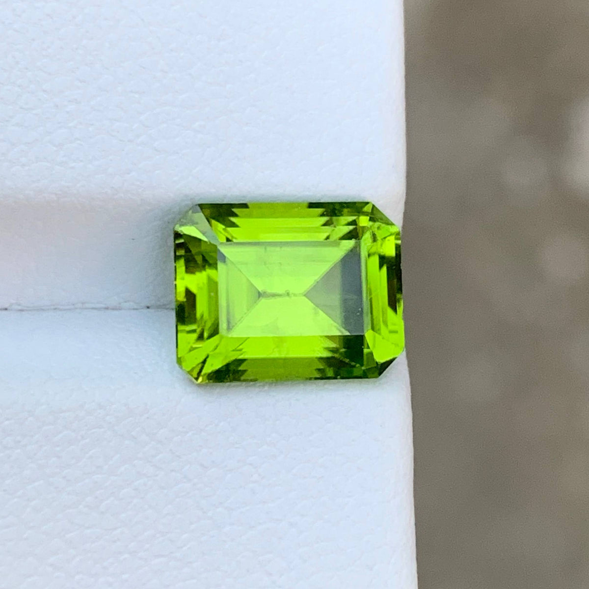 3.90 Ct Apple Green Peridot Emerald