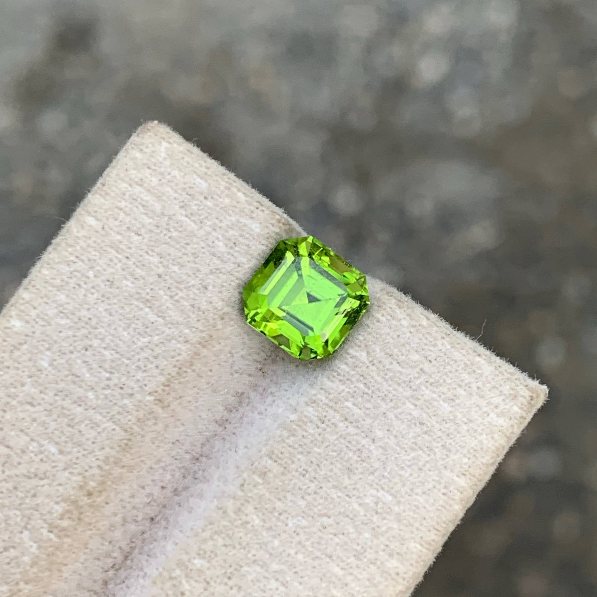 2.60 Carat Natural Loose Green Color Peridot Asscher Cut Pakistan Gemstone
