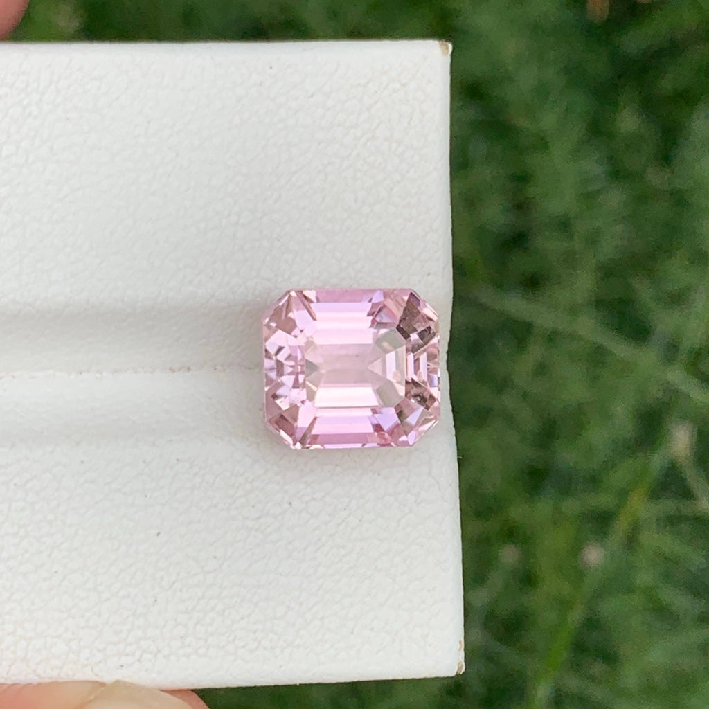 6.90 Carat Natural Pink Kunzite