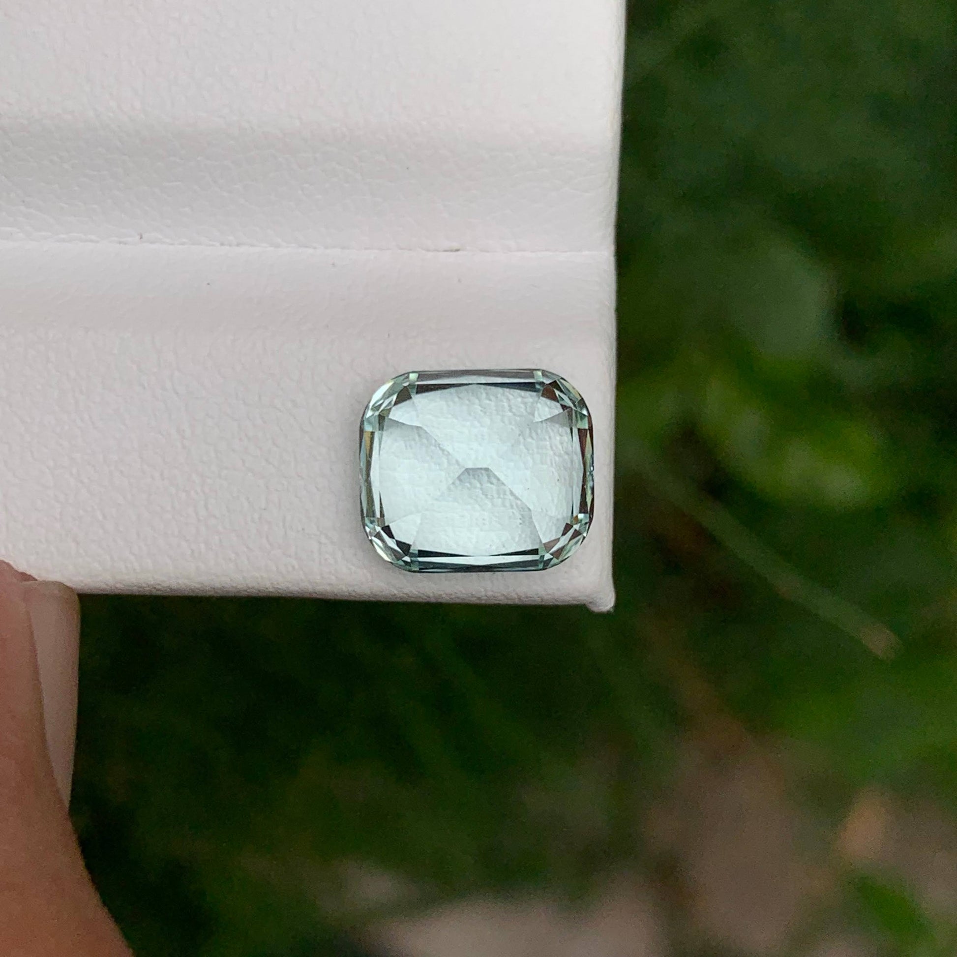 5.00 Carats Light Blue Aquamarine