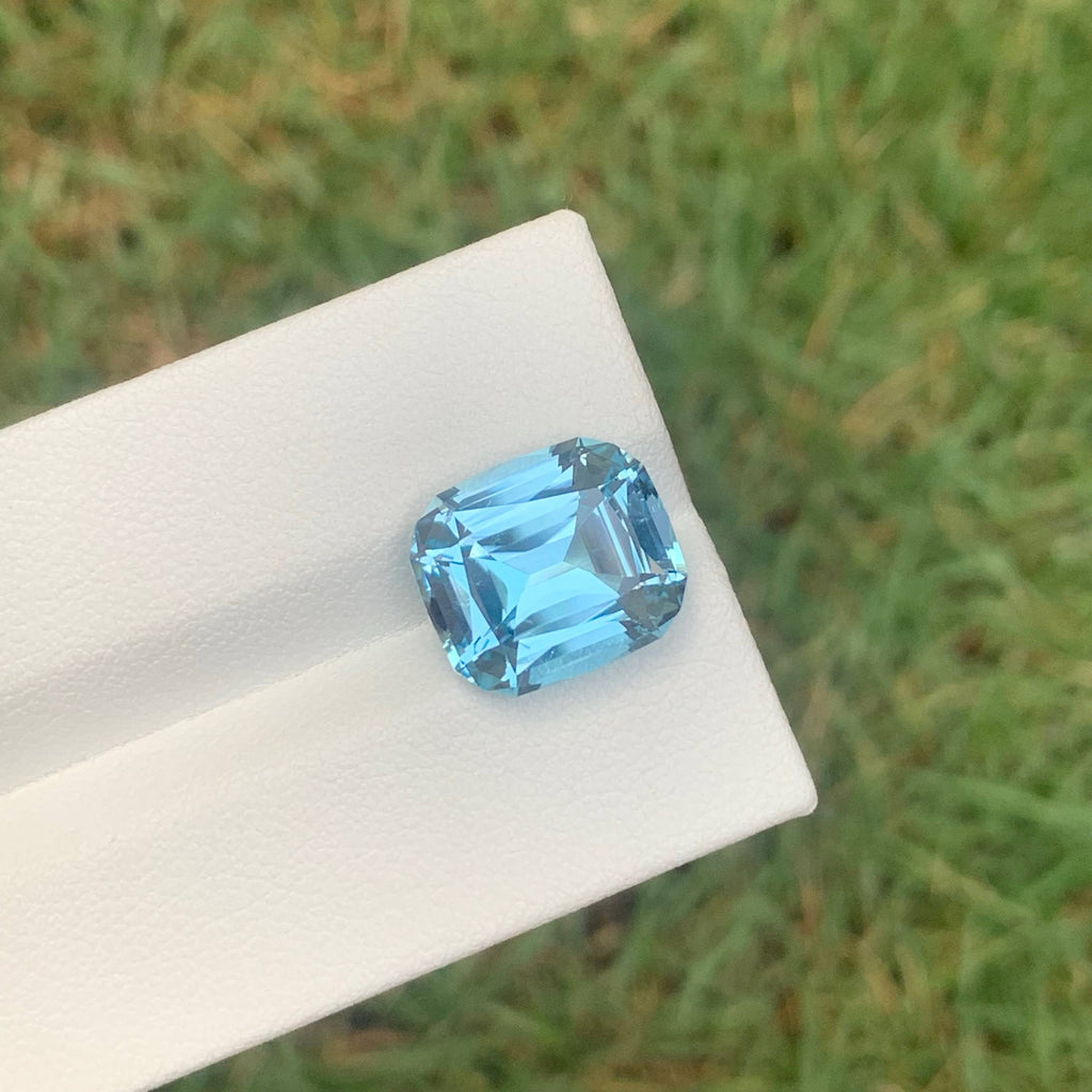 7.75 Carat Natural Loose Sky Blue Color Topaz Cushion Cut African Gemstone