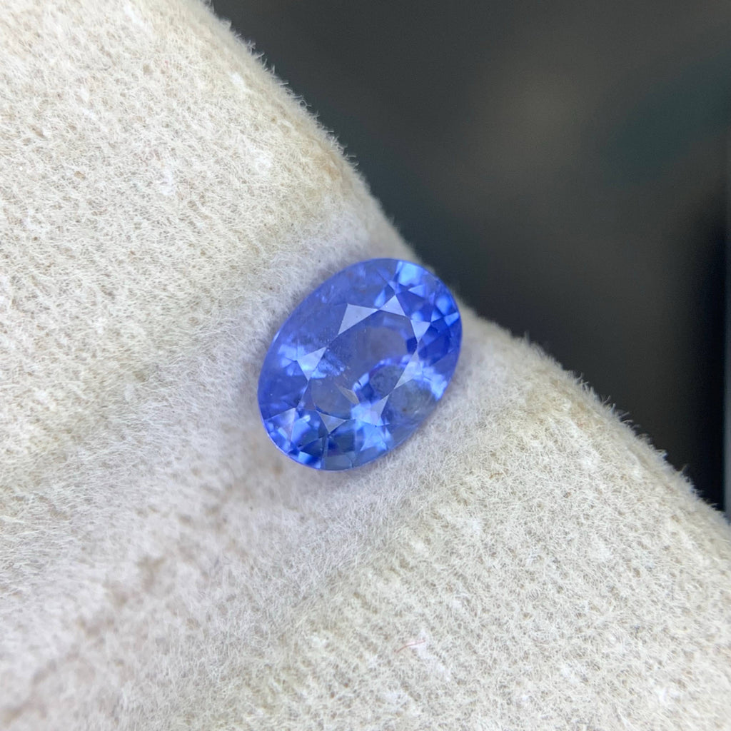 1.00 Carat Natural Loose Blue Color Sapphire Stone Oval Cut Sri Lankan Gemstone