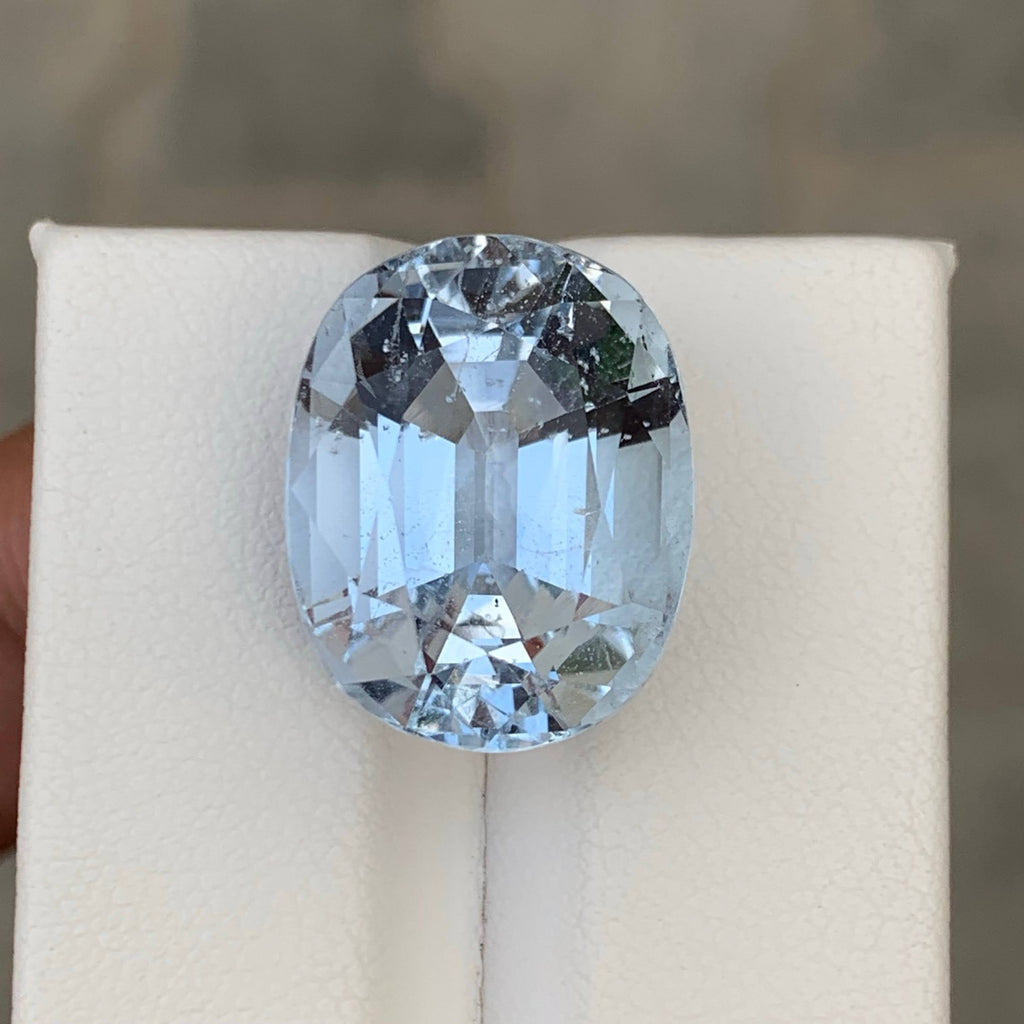 17.35 Carat Natural Aquamarine Goshenite Fancy Oval Cut From Pakistan