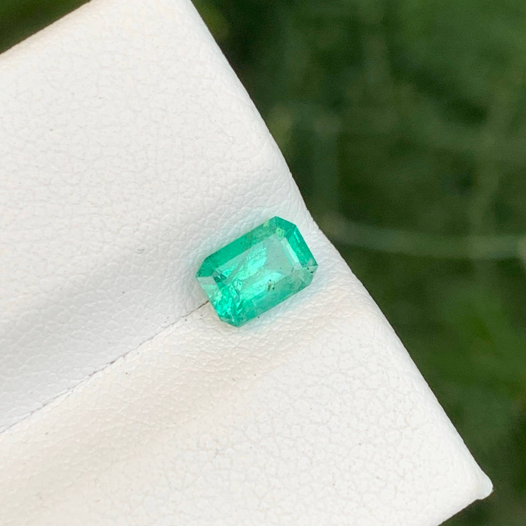 0.75 Carats Loose Zambian Emerald