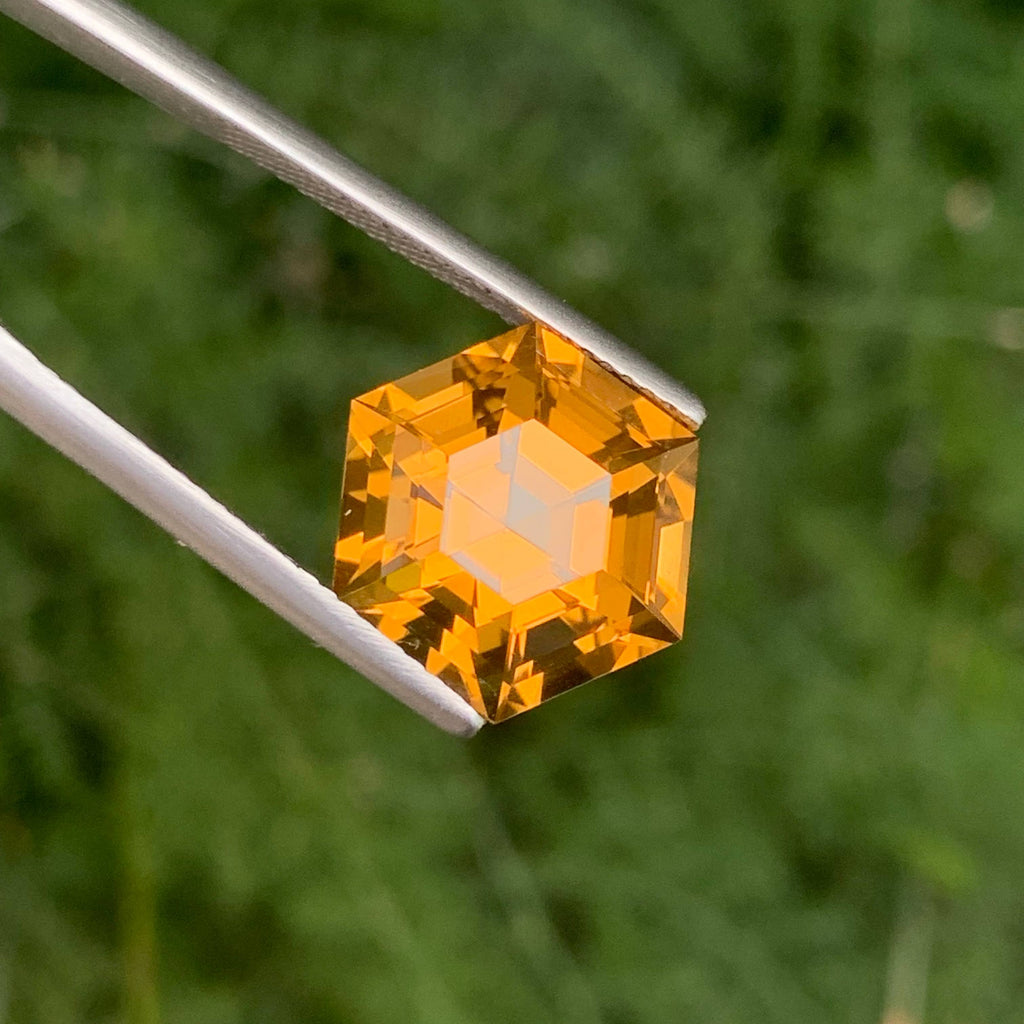 8.00 Carats Golden Citrine Stone
