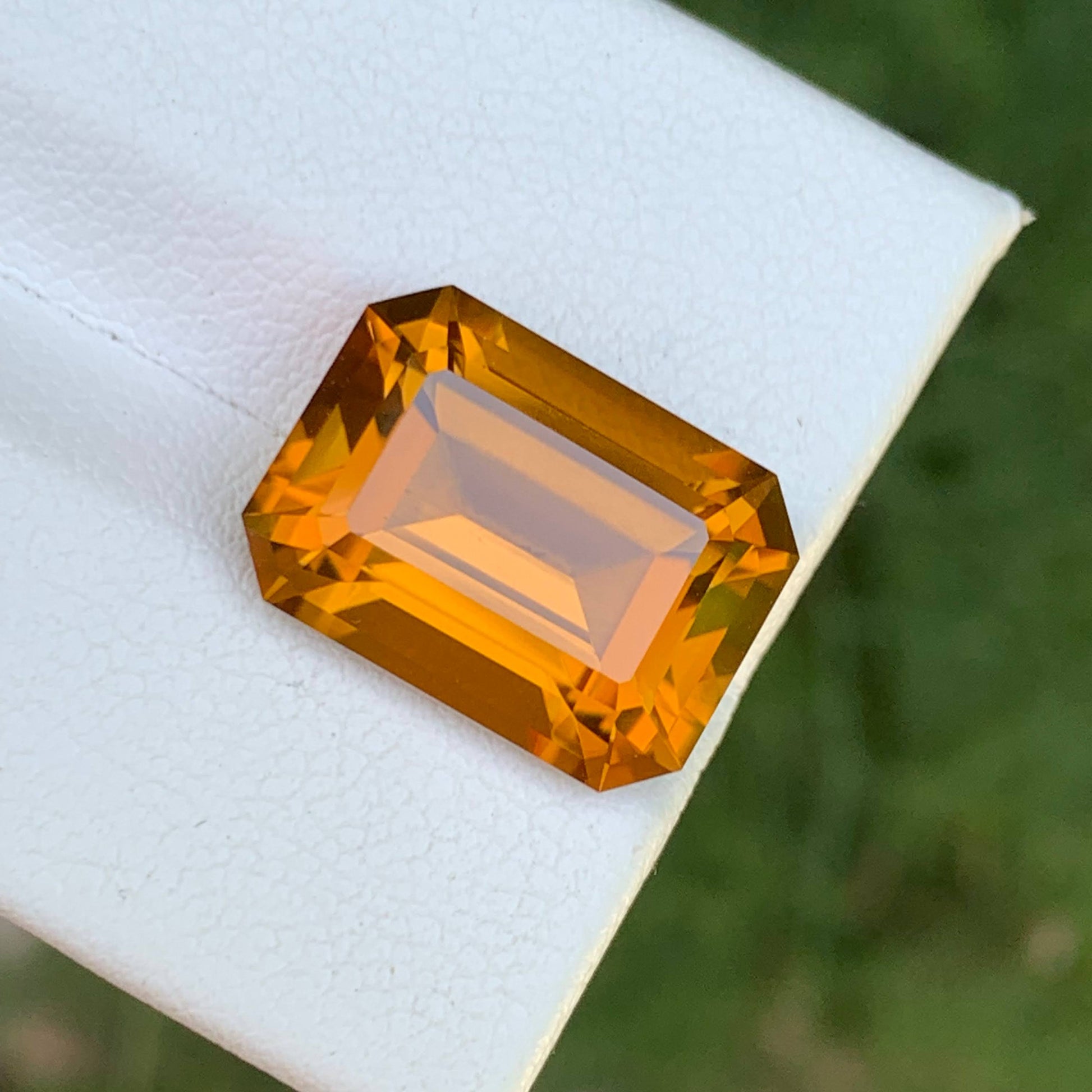 9.15 Carats Honey Color Citrine