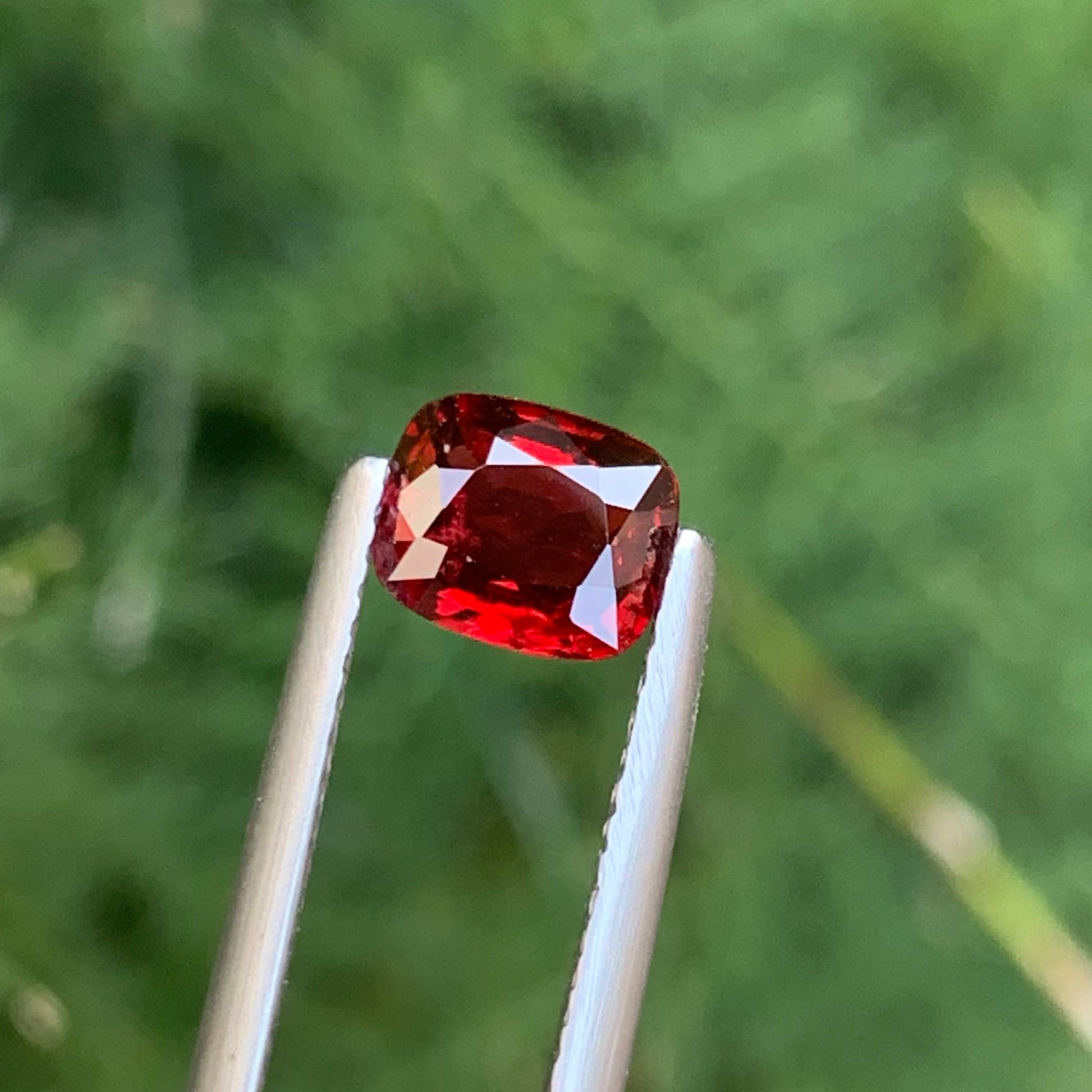 1.00 Carats Red Burma Spinel