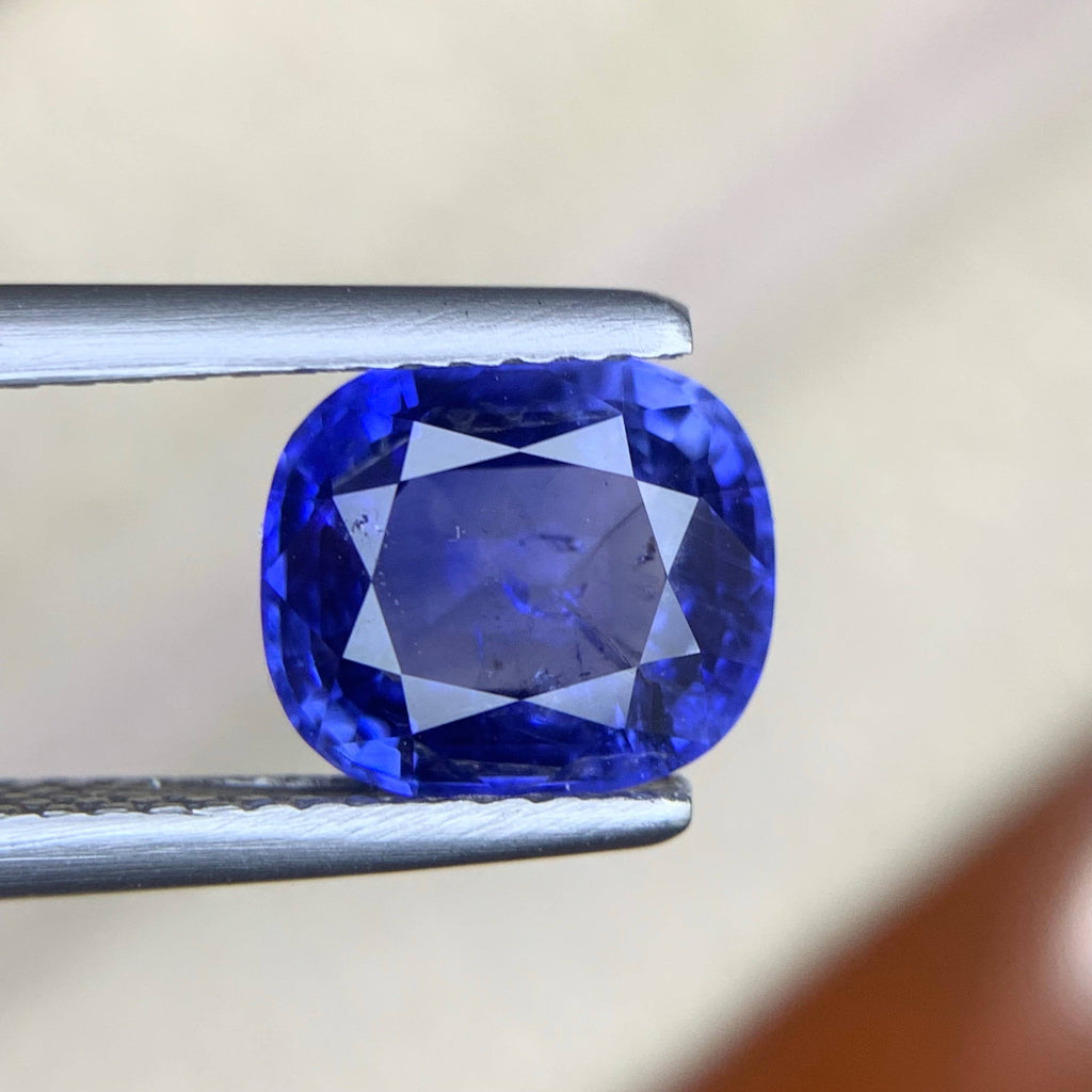 3Ct Fine Quality Blue Sapphire Cushion Cut