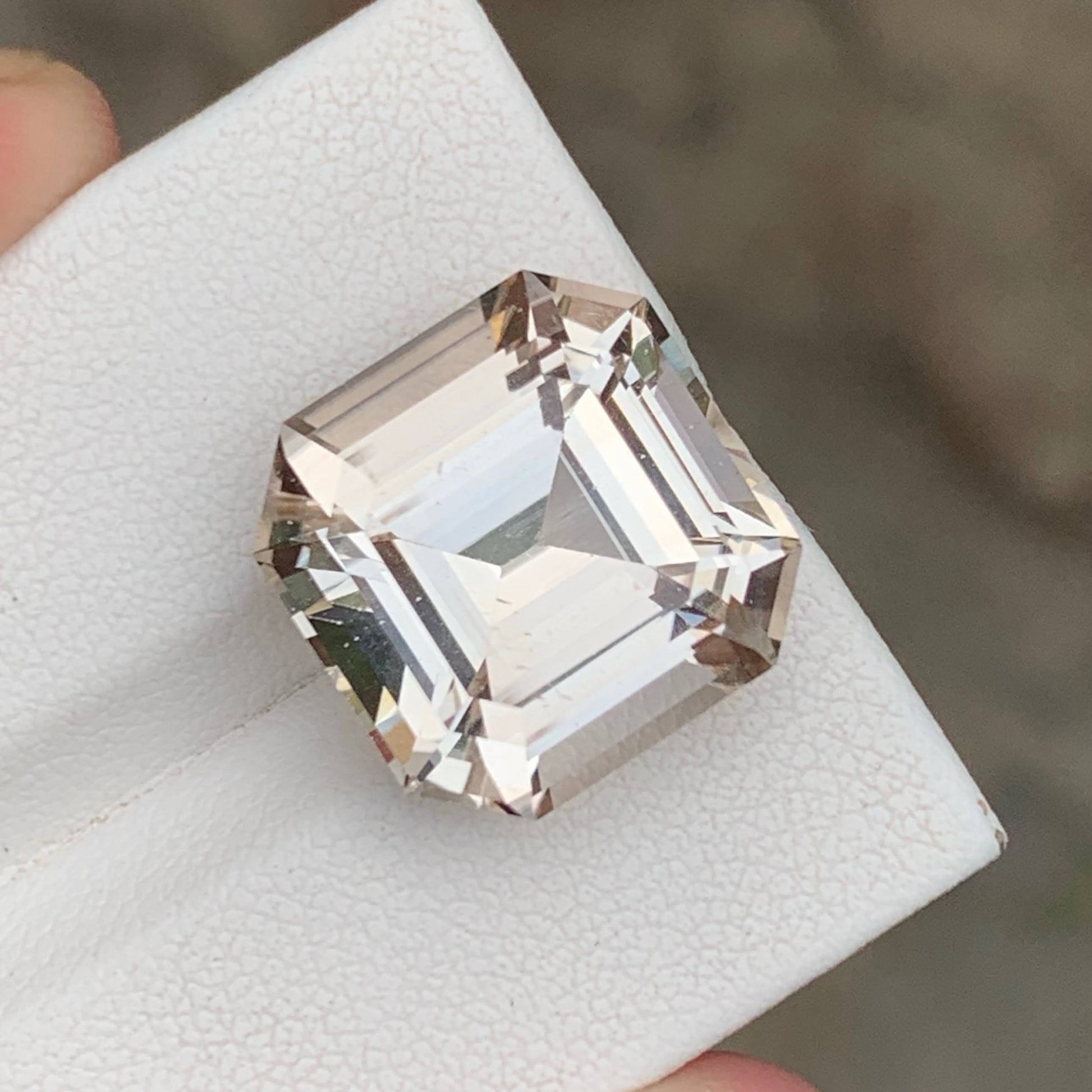 20.20 Carats Golden Topaz Stone