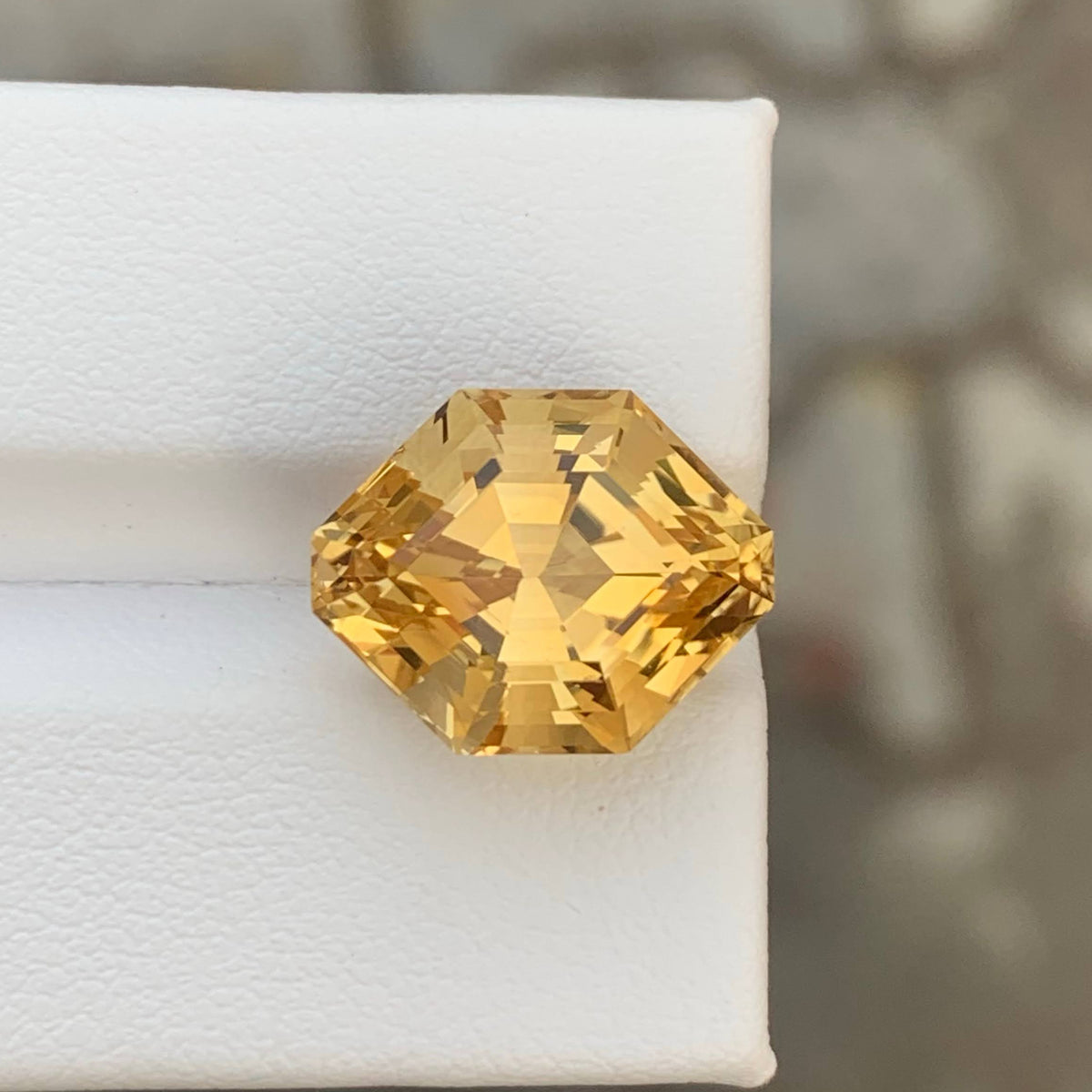 9-25-carat-golden-color-citrine-fancy-cut-brazilian-gemstone