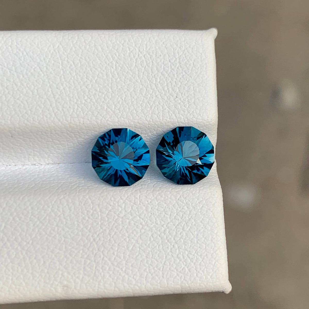 3.30 Carat Natural Loose London Blue Topaz Pair Round Cut African Loupe Clean Untreated Gemstone