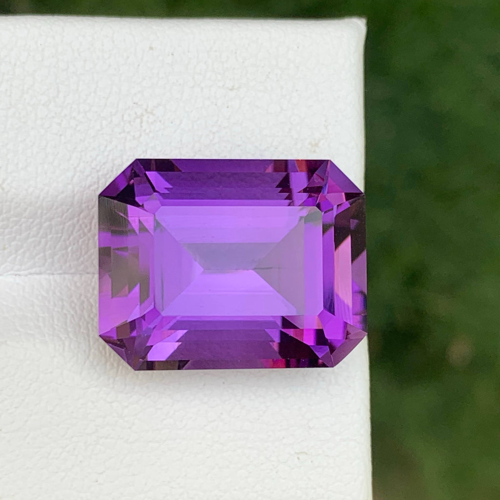 6.95 Carat Purple Amethyst Gem