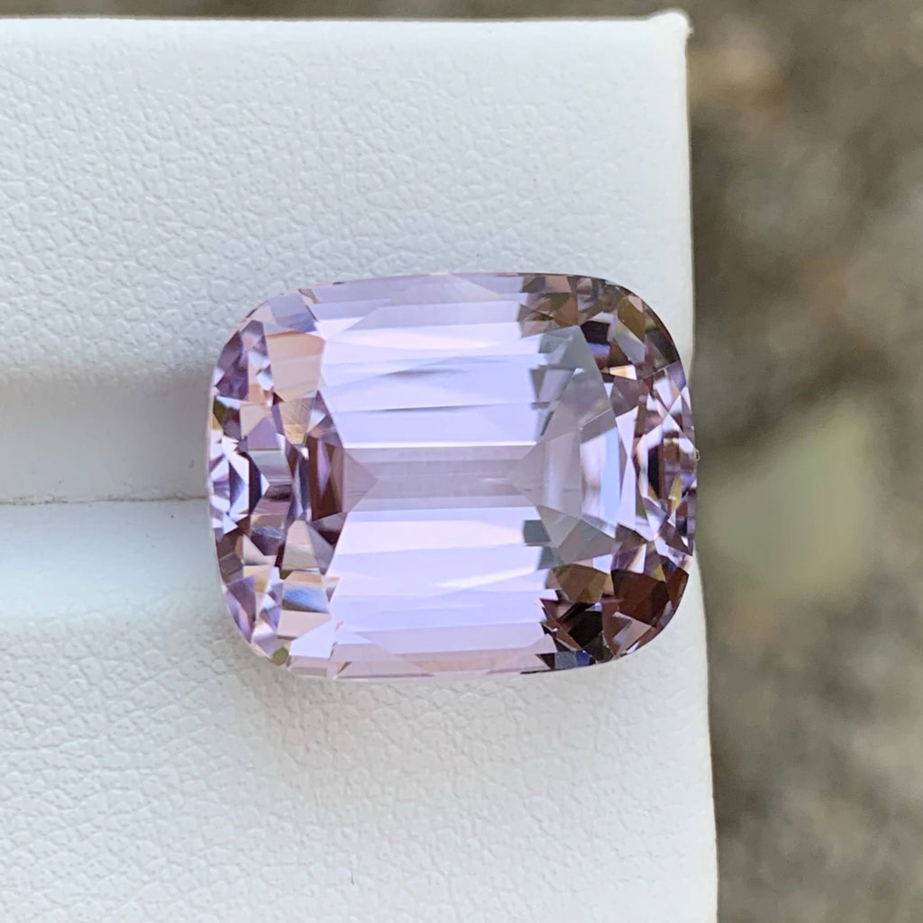 21.40 Ct Light Purple Kunzite Cushion