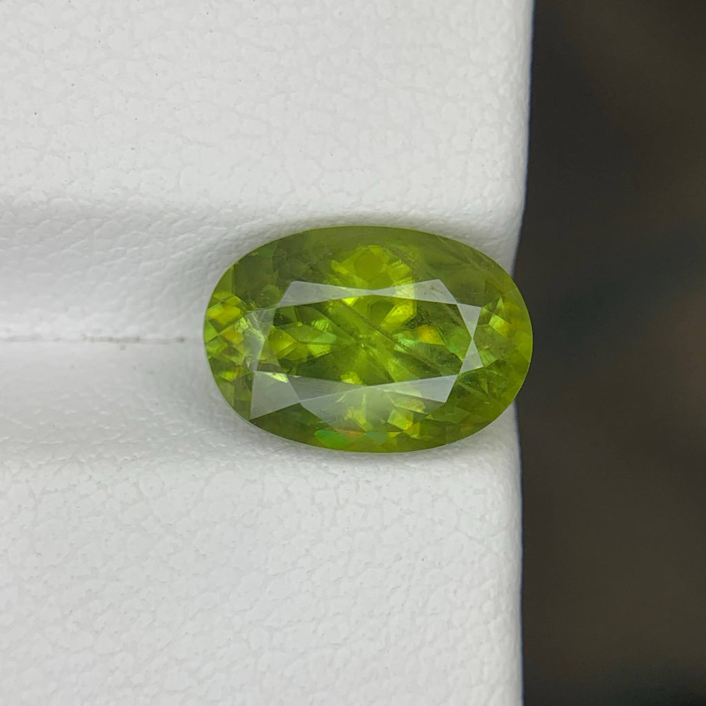 3.15 Ct Fine Sphene Oval Cut Pakistan